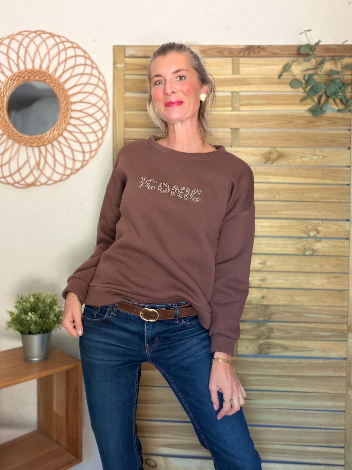Sweat ICONIC Léo molleton ISALINE - Chocolat