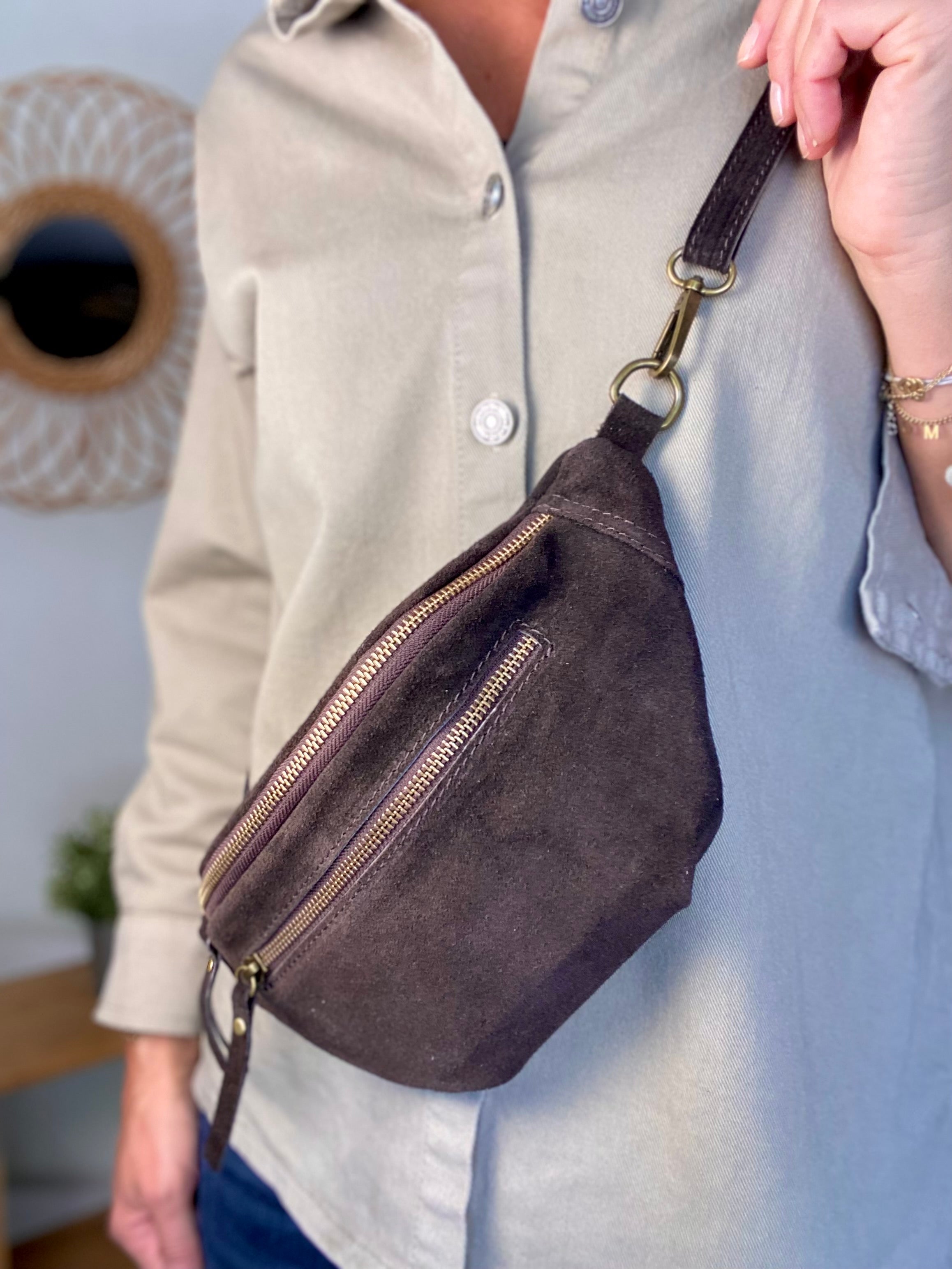 Sac banane double poche en cuir daim - OPALINE - Chocolat