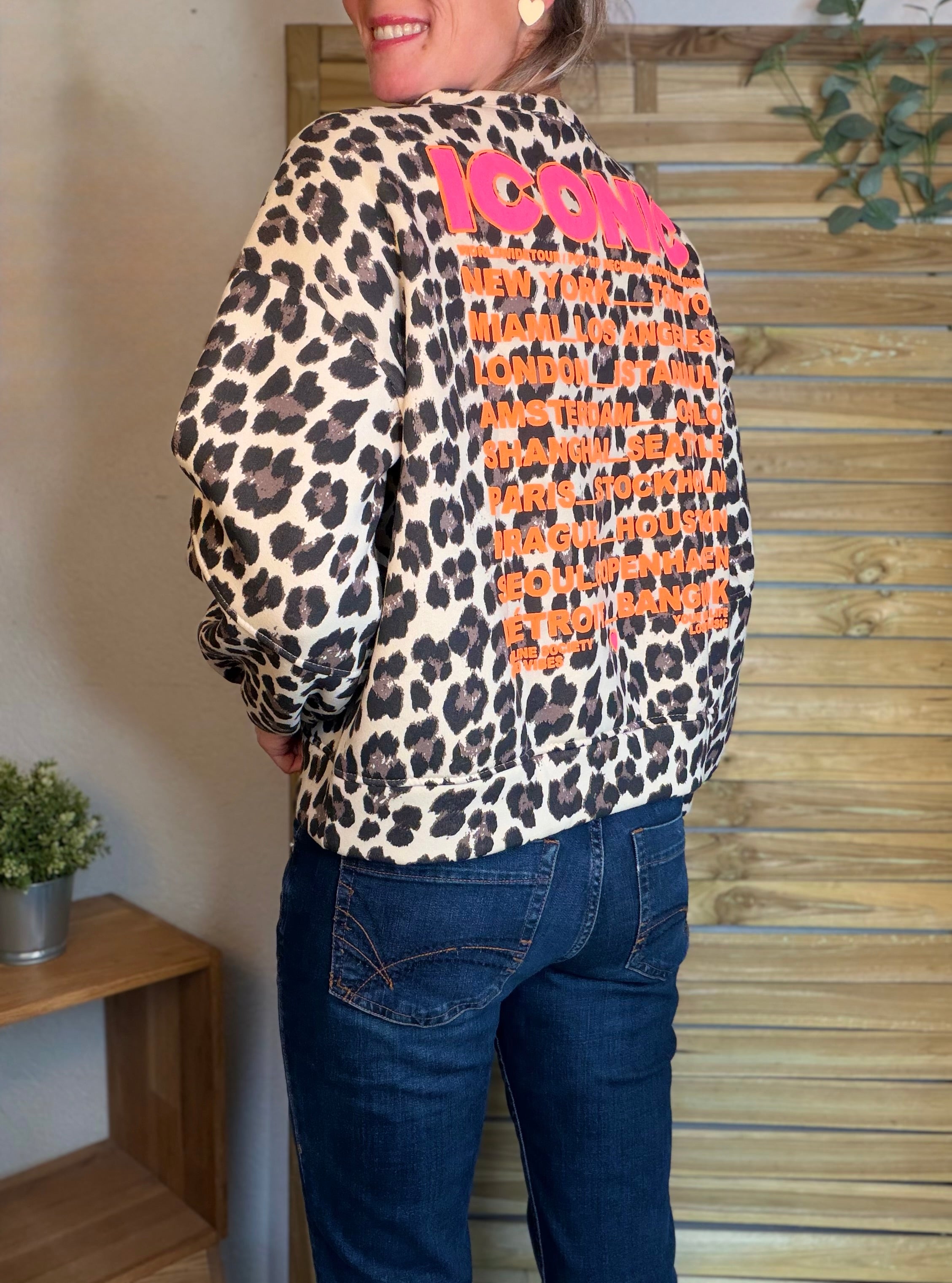 Sweat molleton imprimé Léo beige ICONIC 🐆 MANON