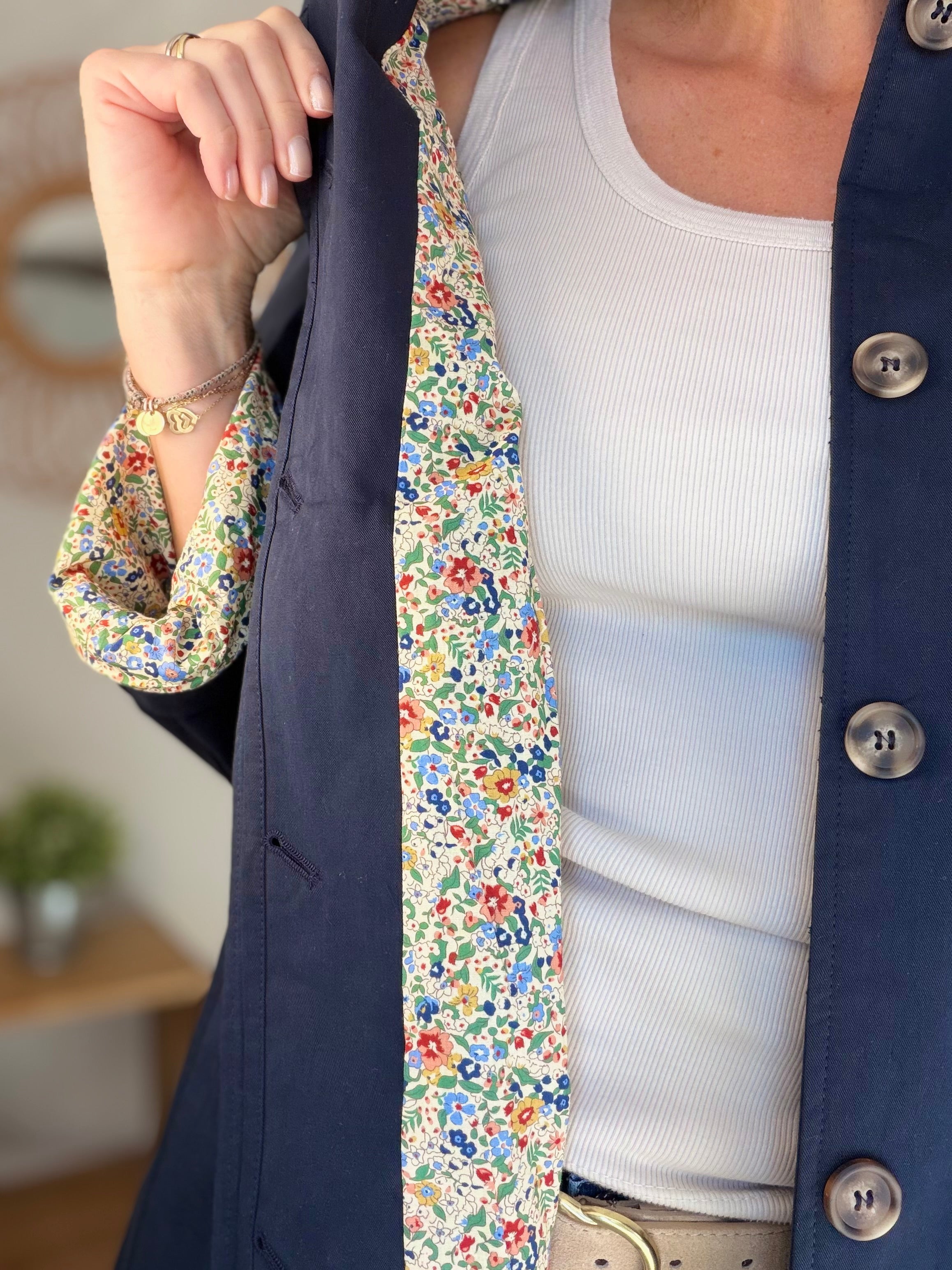 Veste Trench en coton Bleu marine avec Liberty - MAHAUT MI LONG - LILI et LALA (DÉSTOCKAGE sur Taille S)