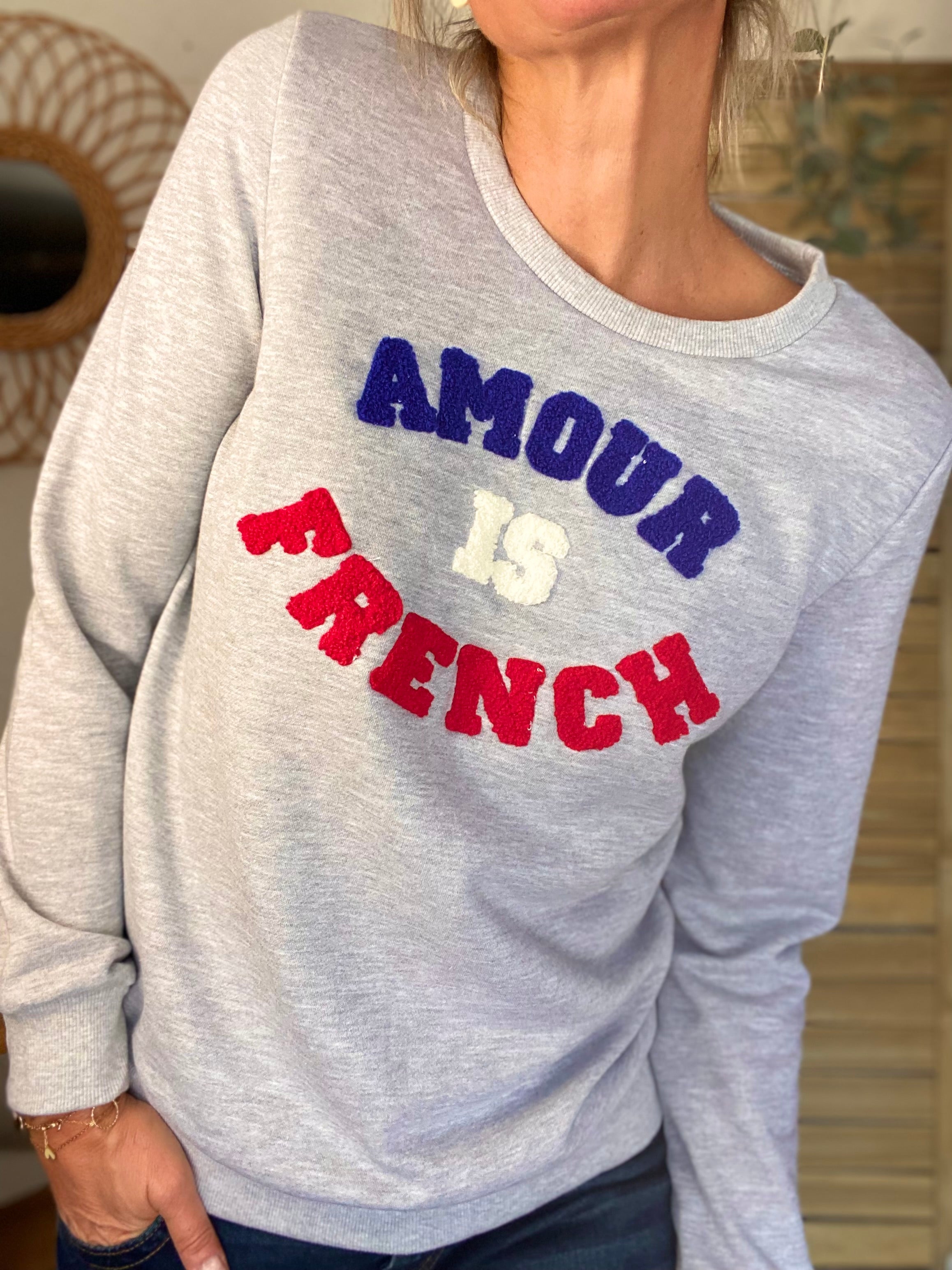 Sweat AMOUR IS FRENCH - OPHELIA - Gris / Tricolore 🇫🇷