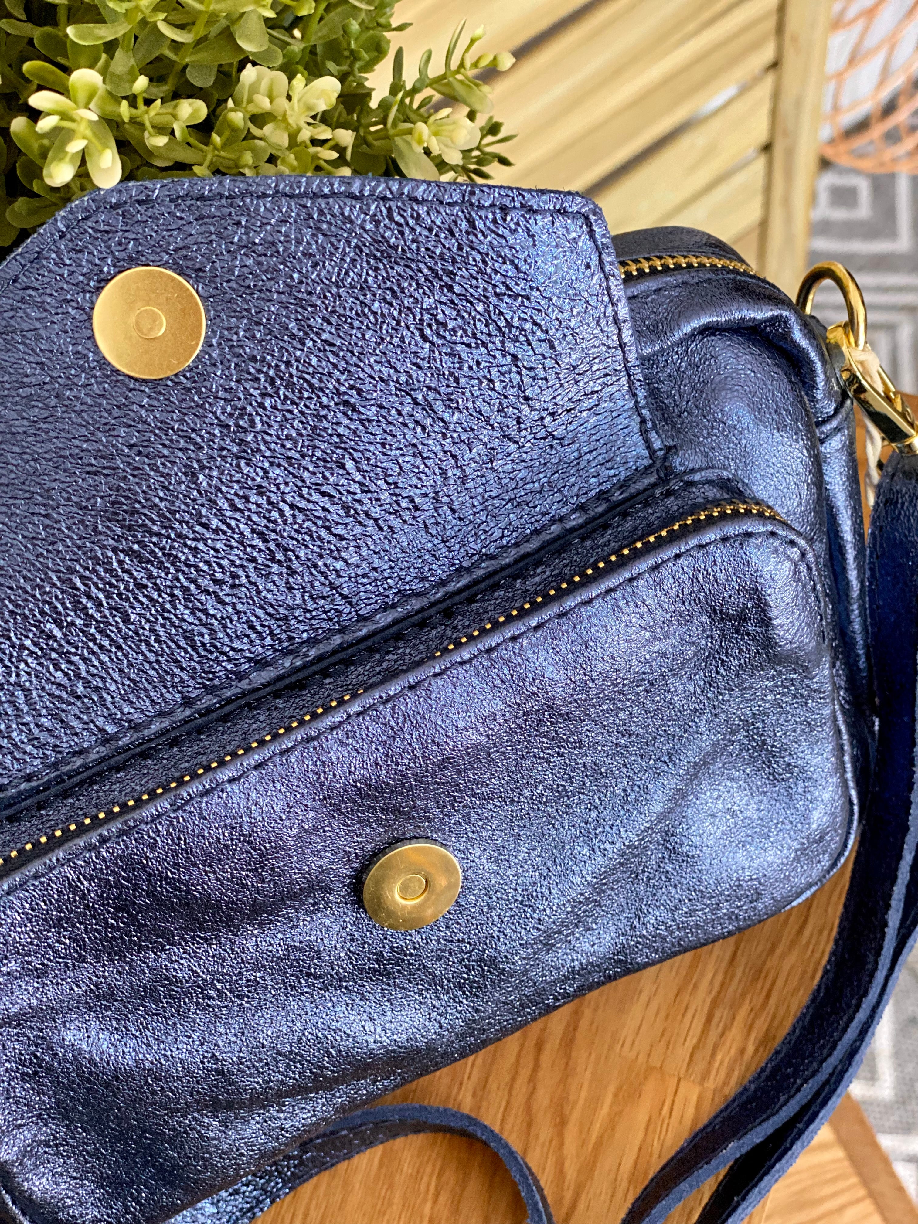 Sac bandoulière en cuir irisé - CHERRY - bleu jean