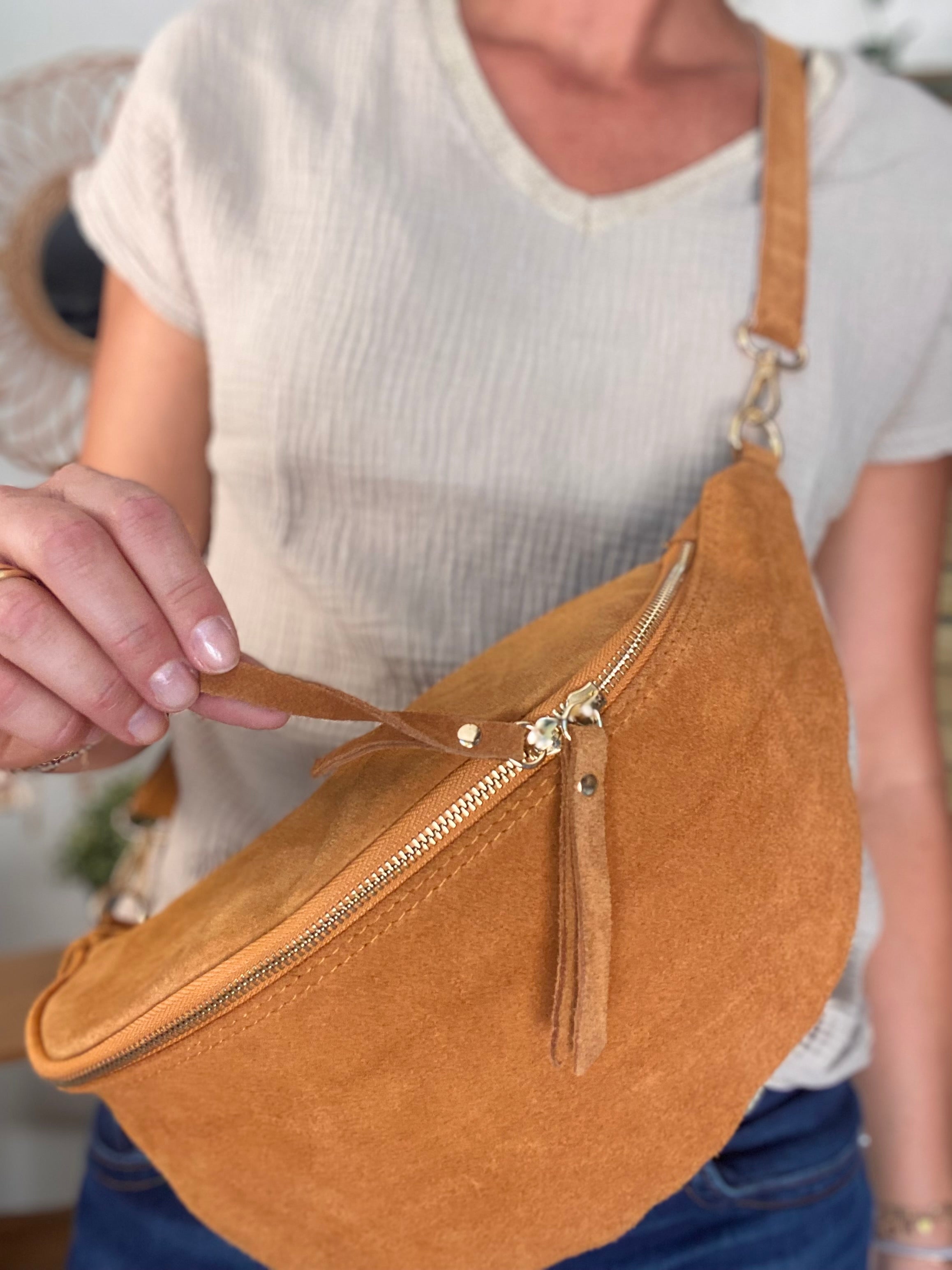 Sac banane XL en croite de cuir - JANE - Camel