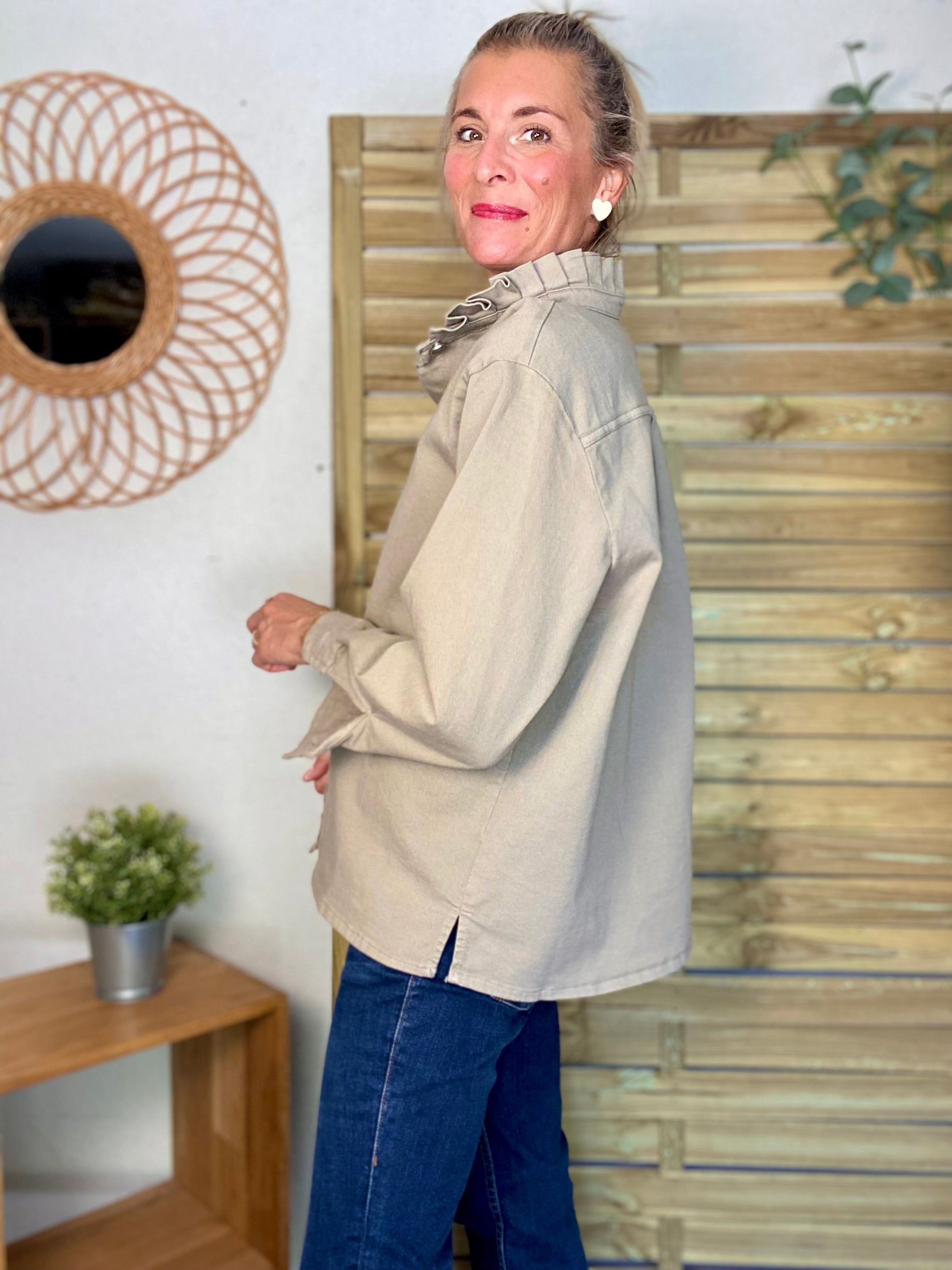 Veste / Chemise en coton, col victorien volanté Beige taupe LISON
