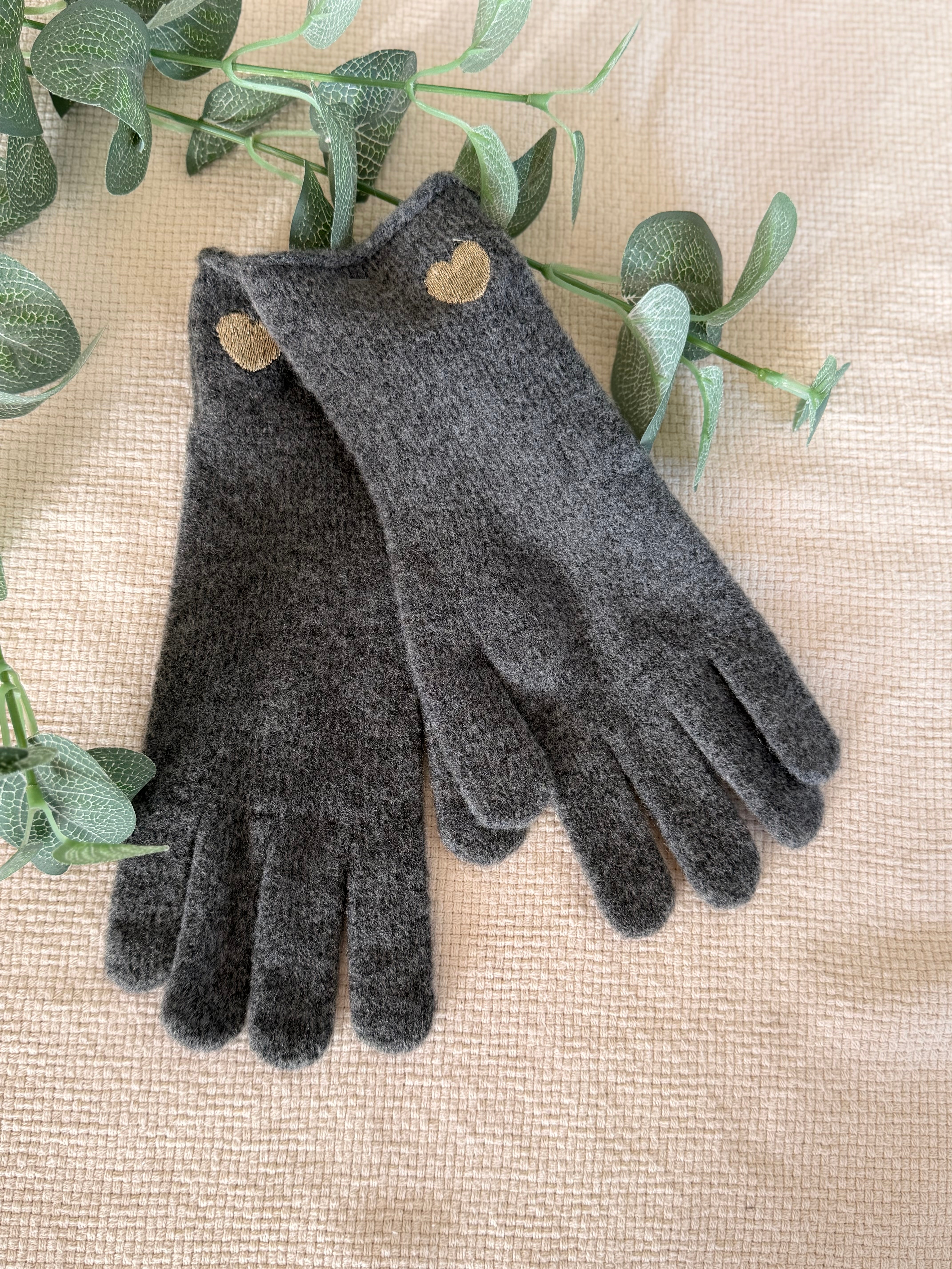 Gants CHLOÉ avec coeur doré brodé 💛 et ouverture index et pouce 👌🏼