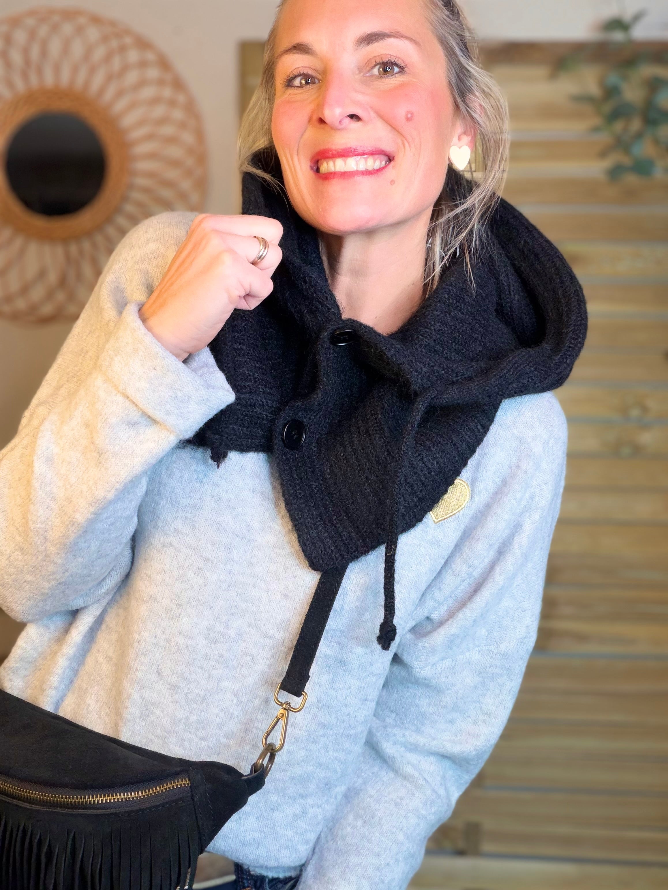 Col cagoule LORIE en maille avec bouton - Noir