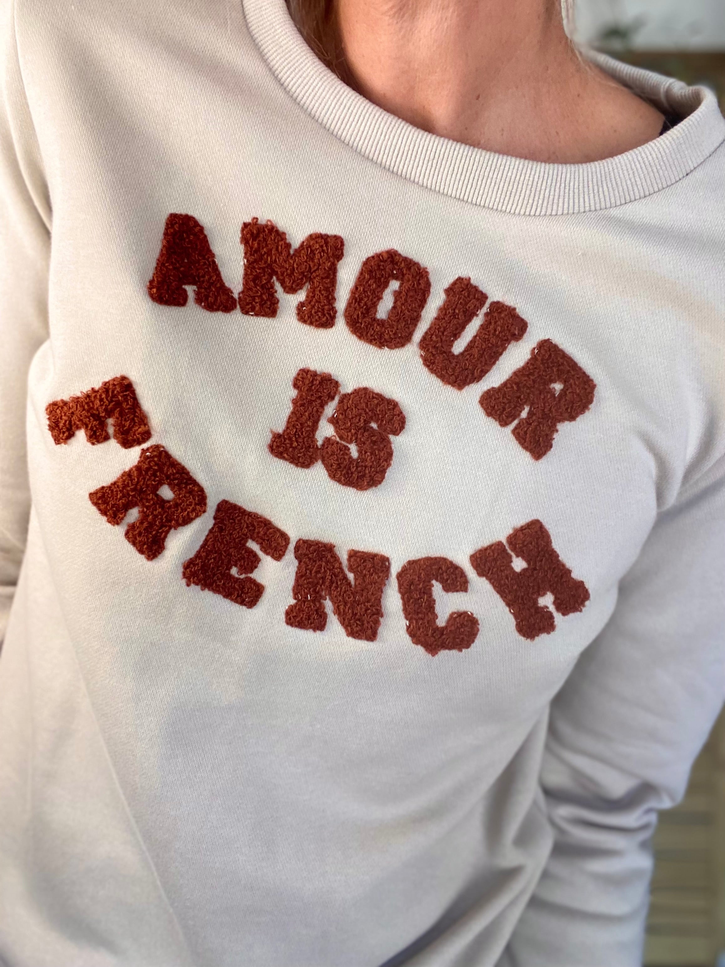 Sweat AMOUR IS FRENCH - OPHELIA - Beige / Terracotta