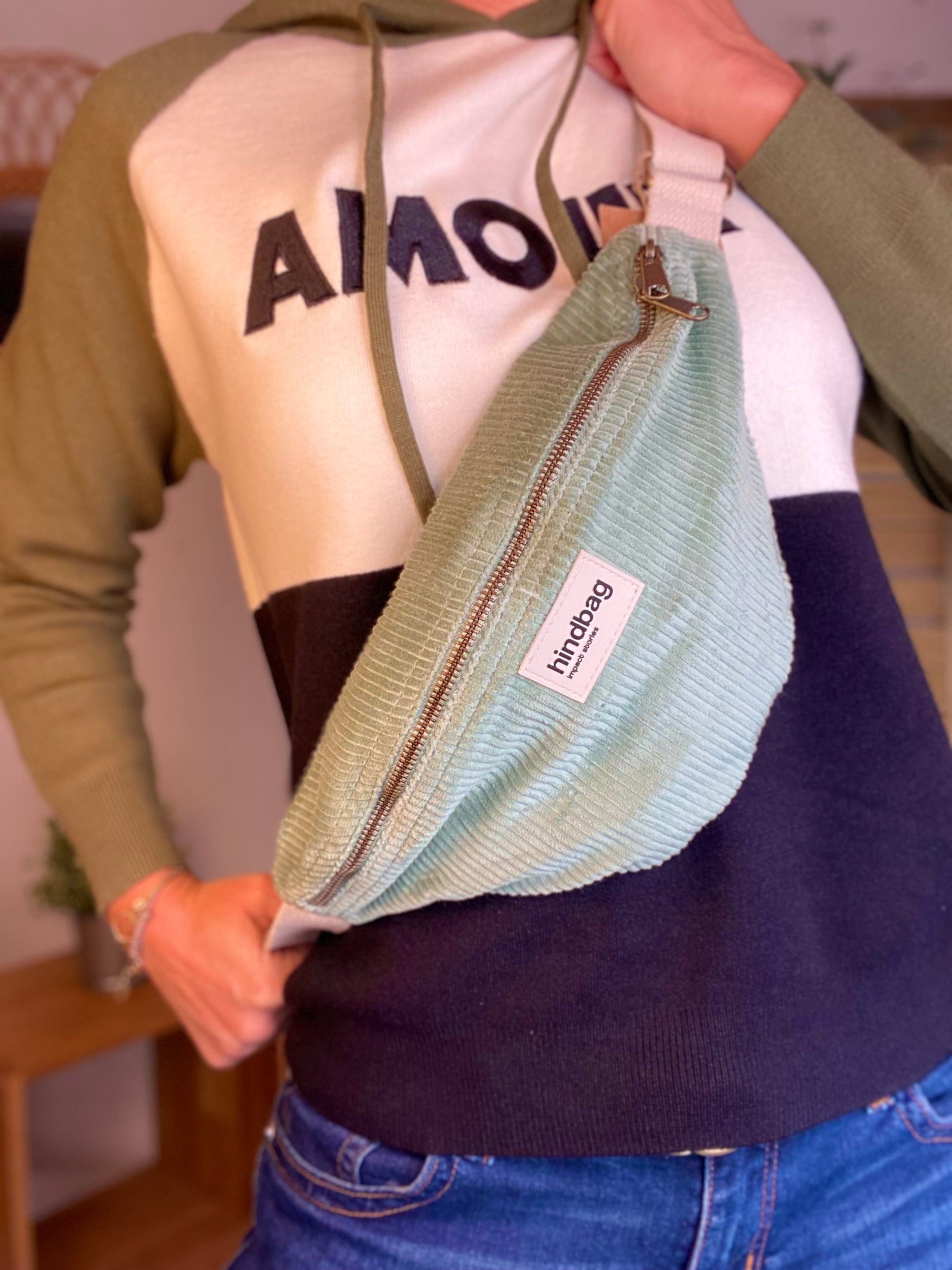 Sac banane HINDBAG Olivia Velours Vert d’eau