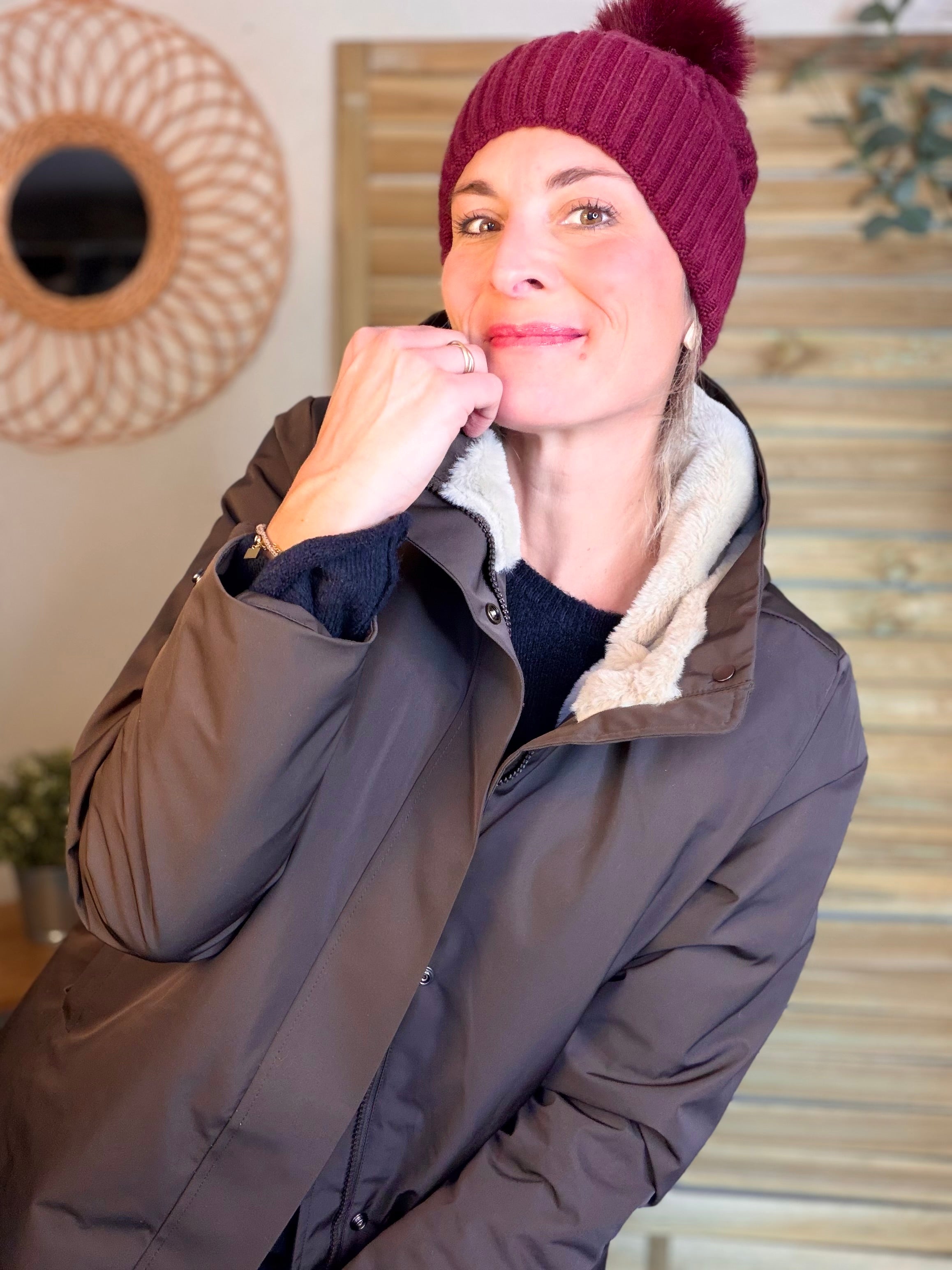 Bonnet torsadé en laine avec pompon JULES