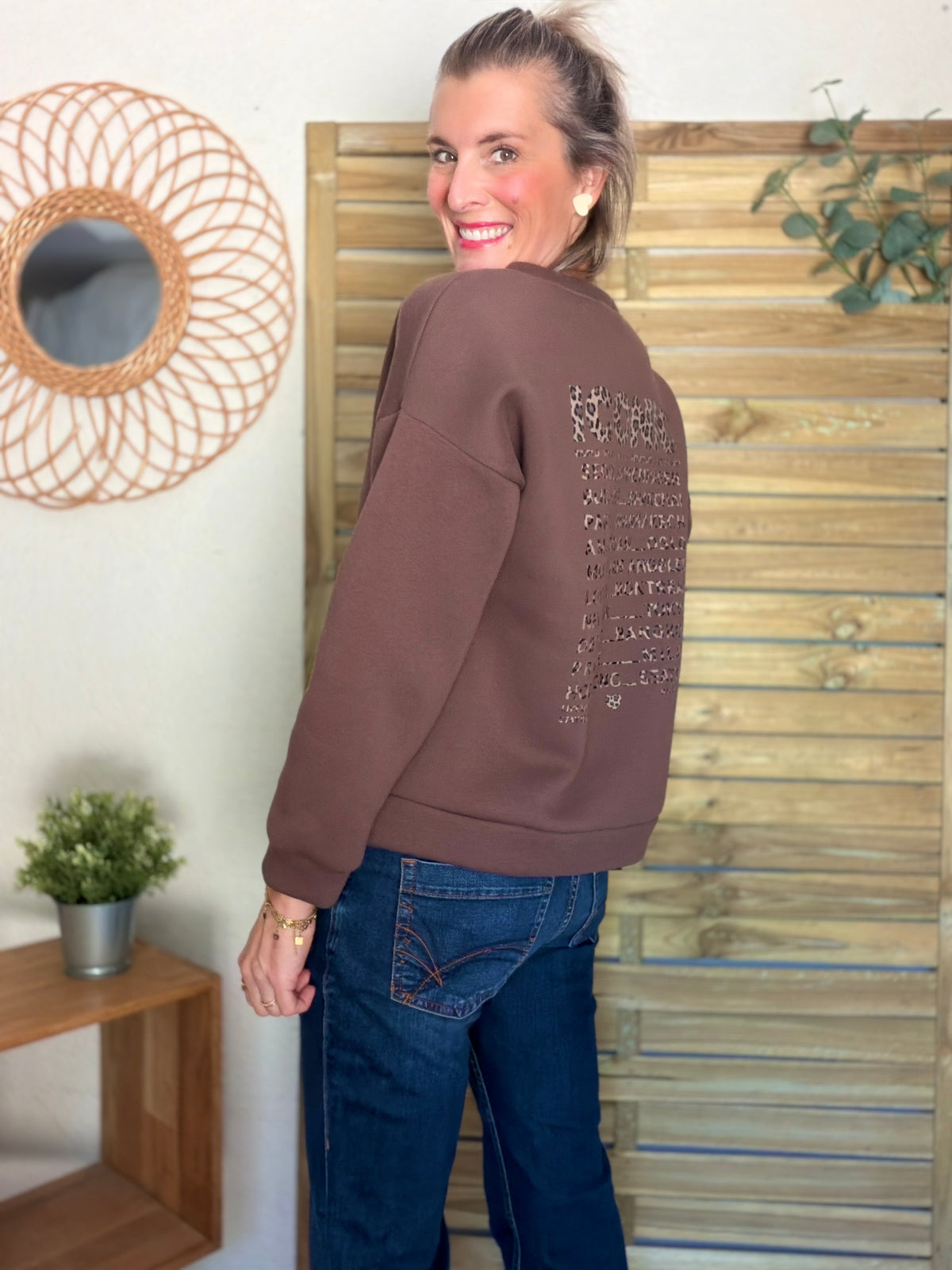Sweat ICONIC Léo molleton ISALINE - Chocolat