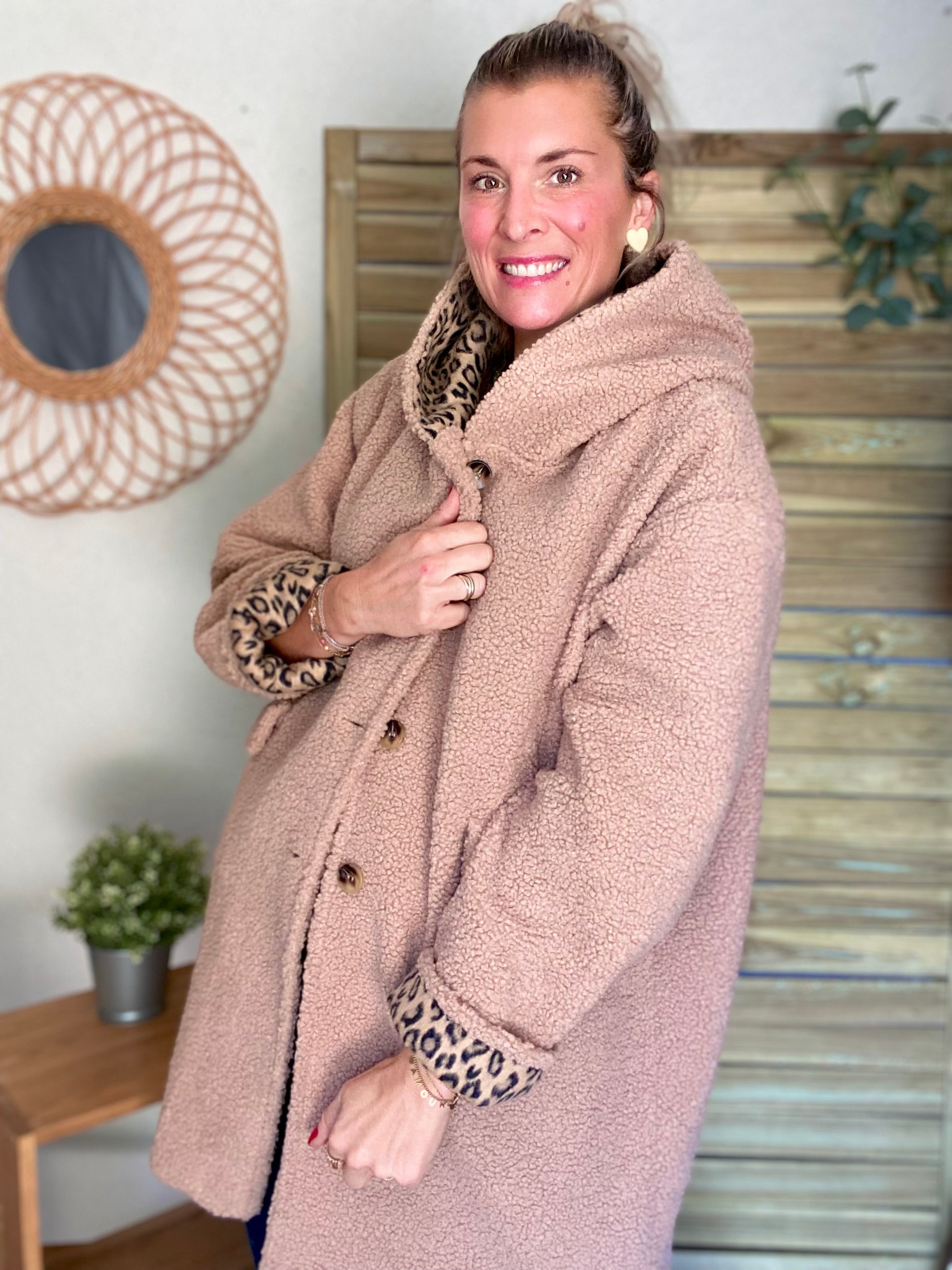 Manteau sherpa (bouclette) EUGÉNIE avec détails Léo - Beige