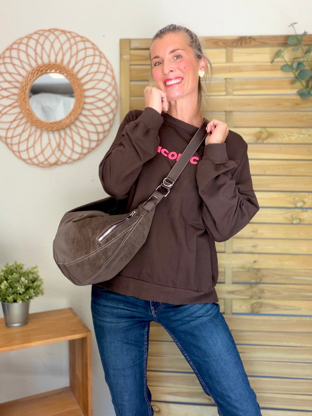 Sac besace XXL en simili cuir brossé - HAROLD Chocolat