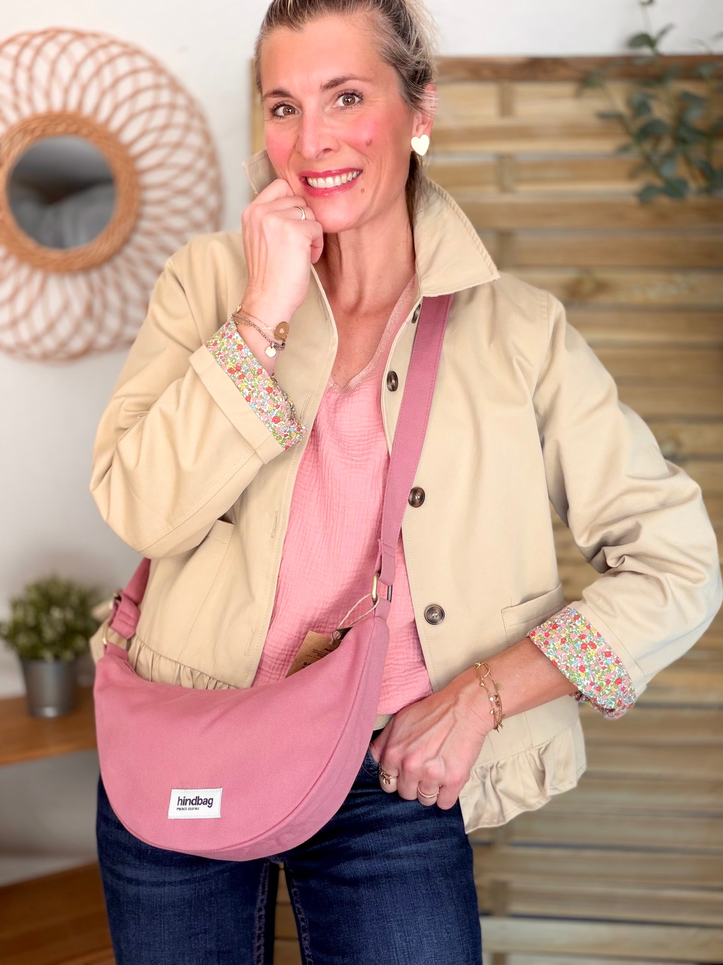 HINDBAG ANDRÉA - Sac banane demi-lune Rose blush