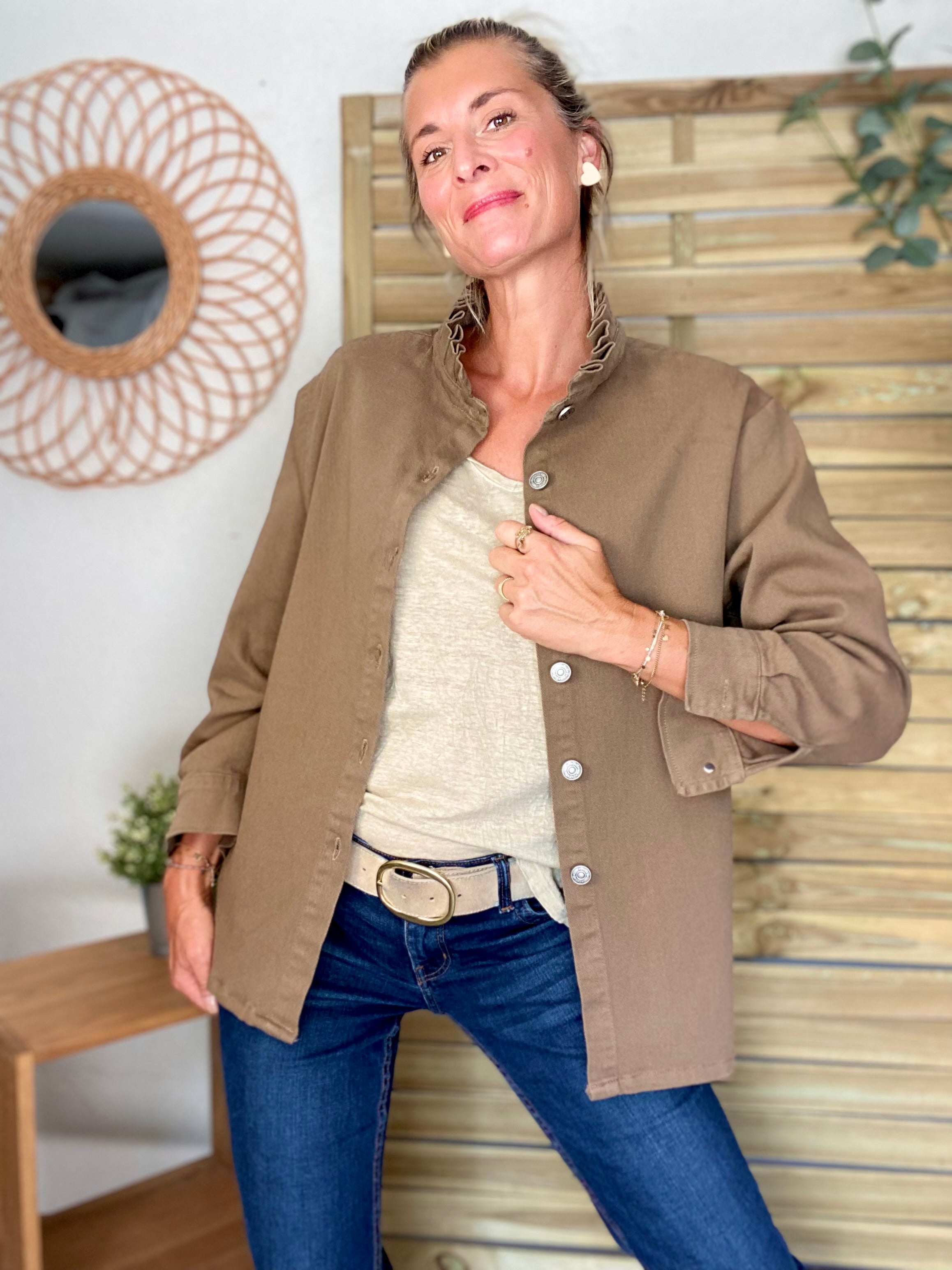 Veste / Chemise en coton, col volanté Camel foncé LISON