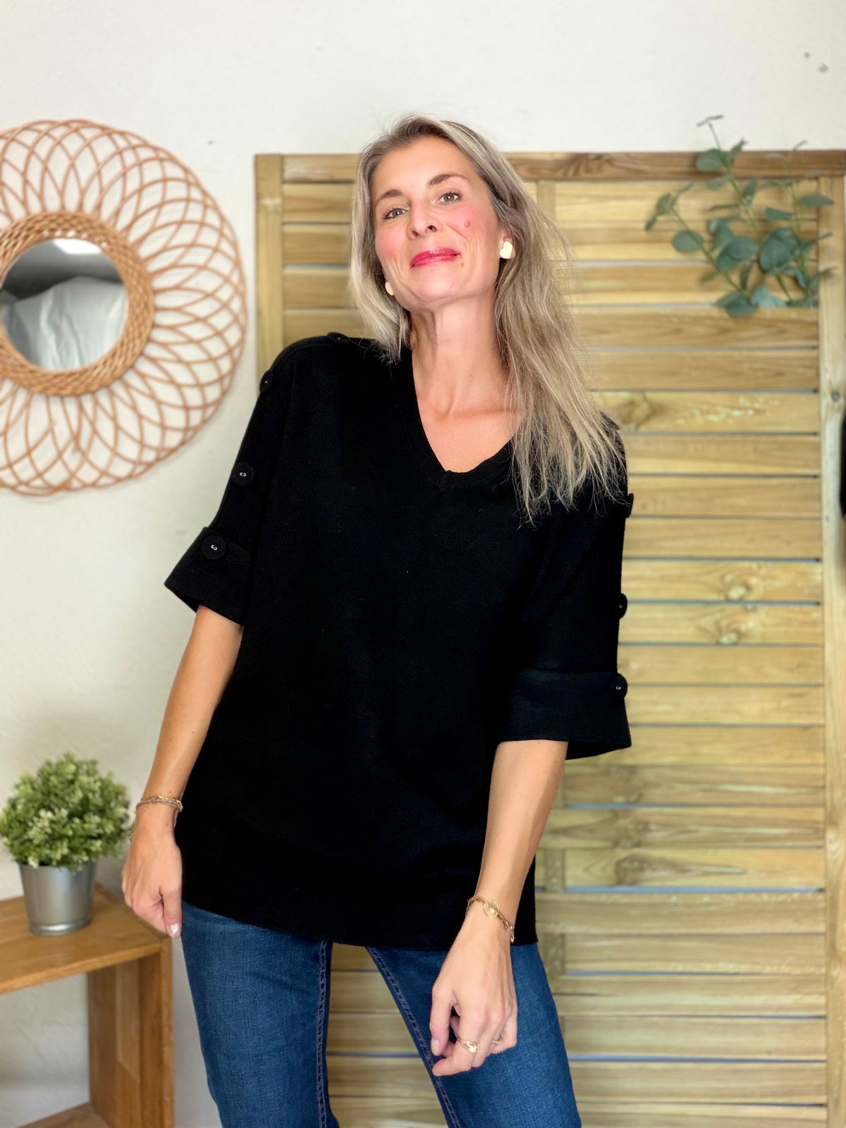 Pull long, col V, ornements boutons CHIARA Noir