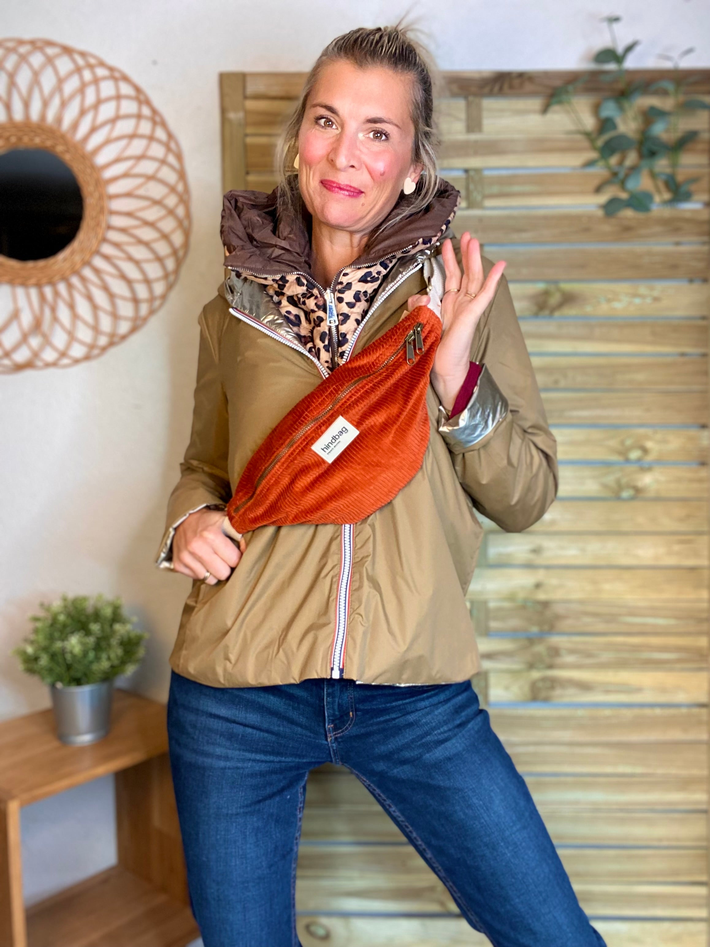 Sac banane HINDBAG Olivia Velours Brique