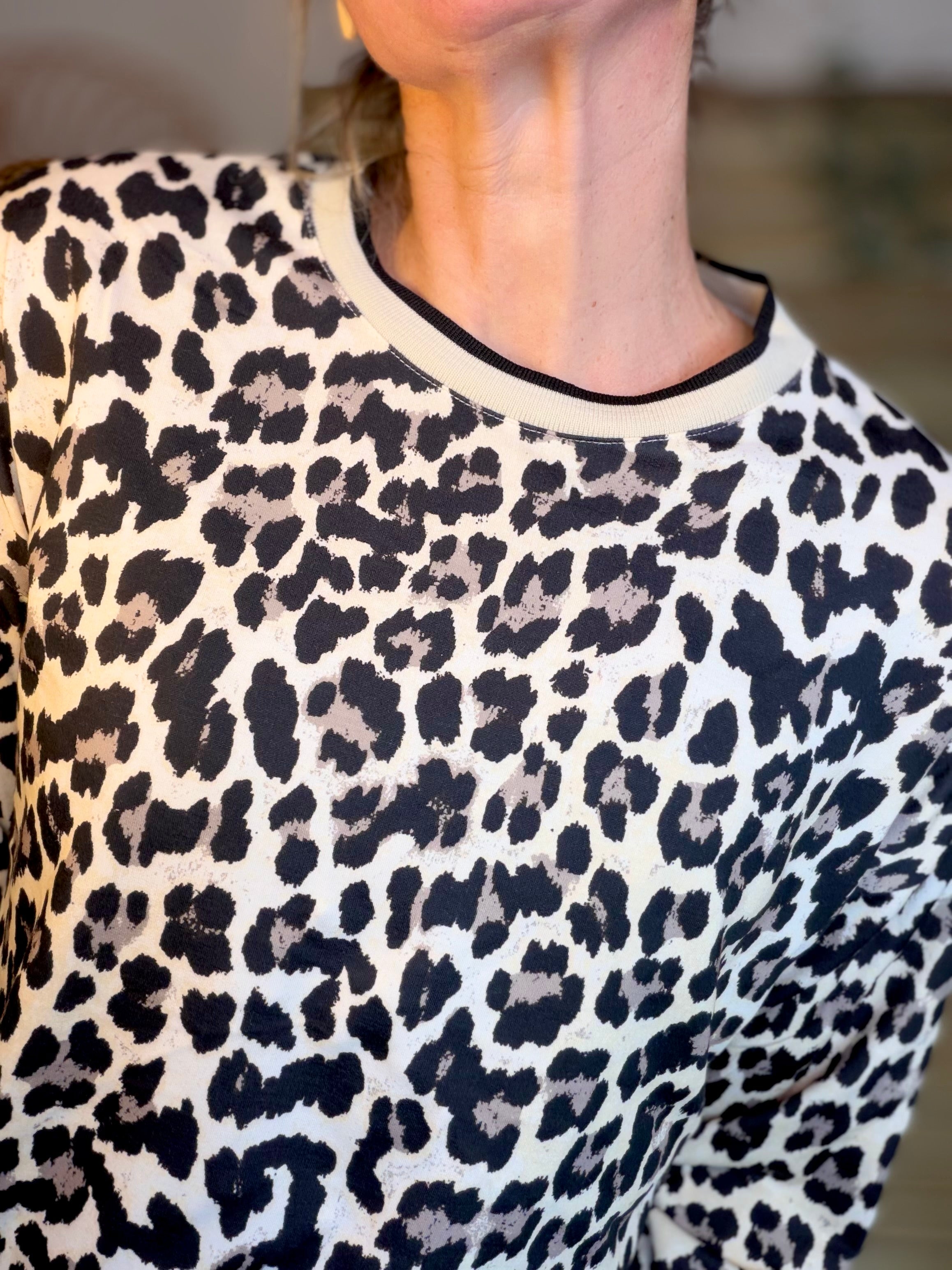 Sweat imprimé Léo 🐆 ÉGLANTINE