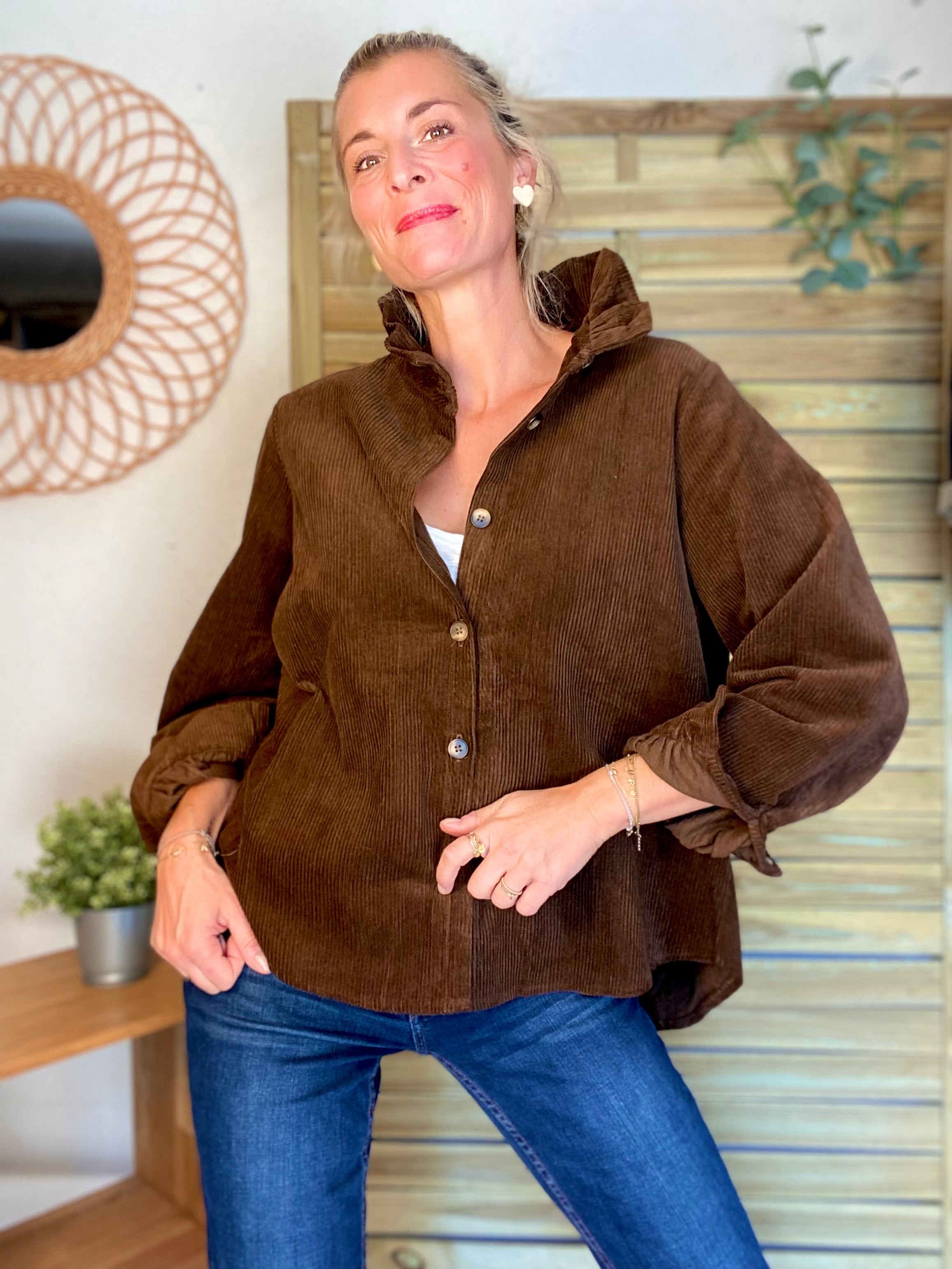 Veste / Chemise en coton, col victorien volanté YVONNE - Velours Chocolat