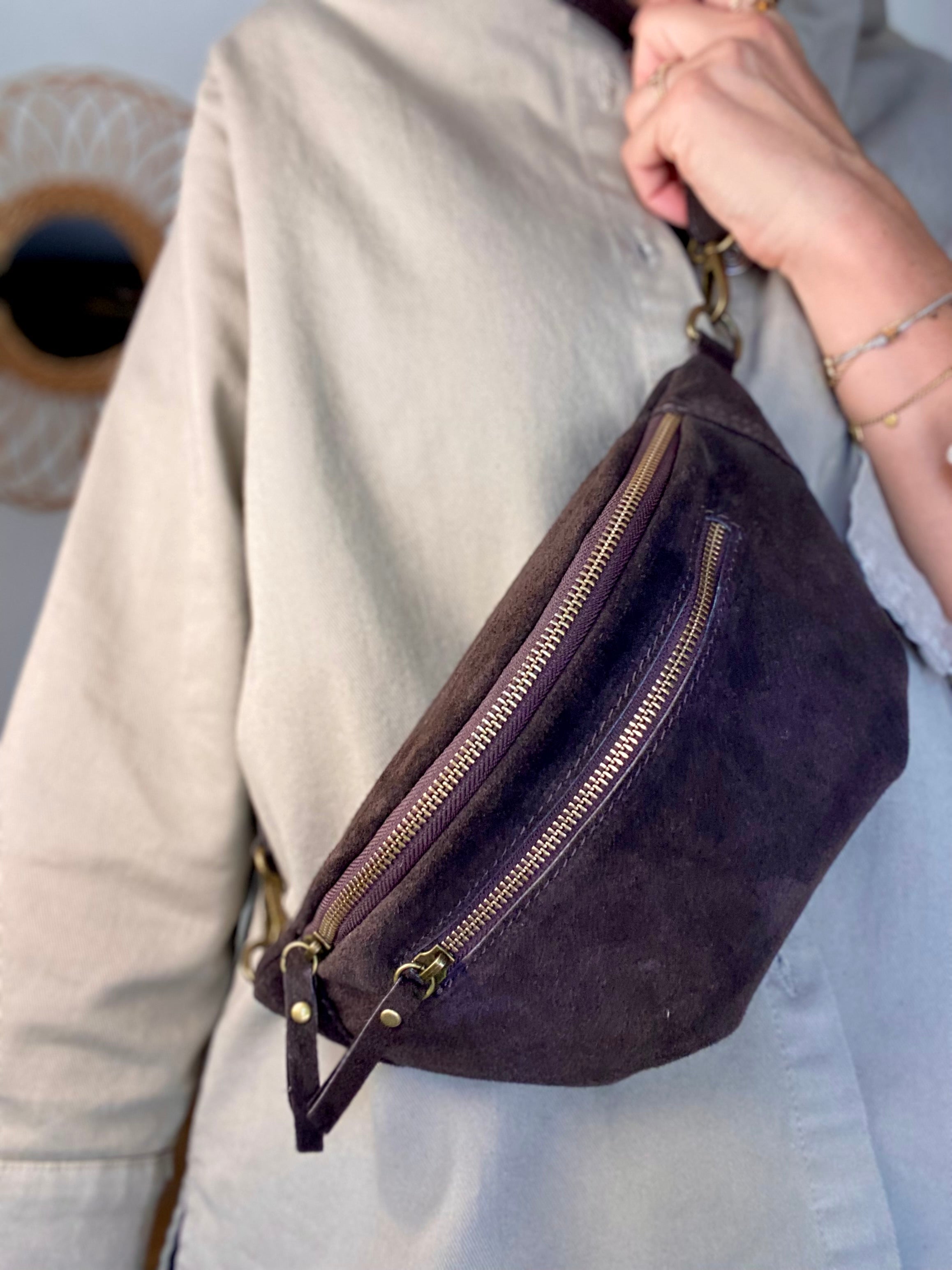 Sac banane double poche en cuir daim - OPALINE - Chocolat