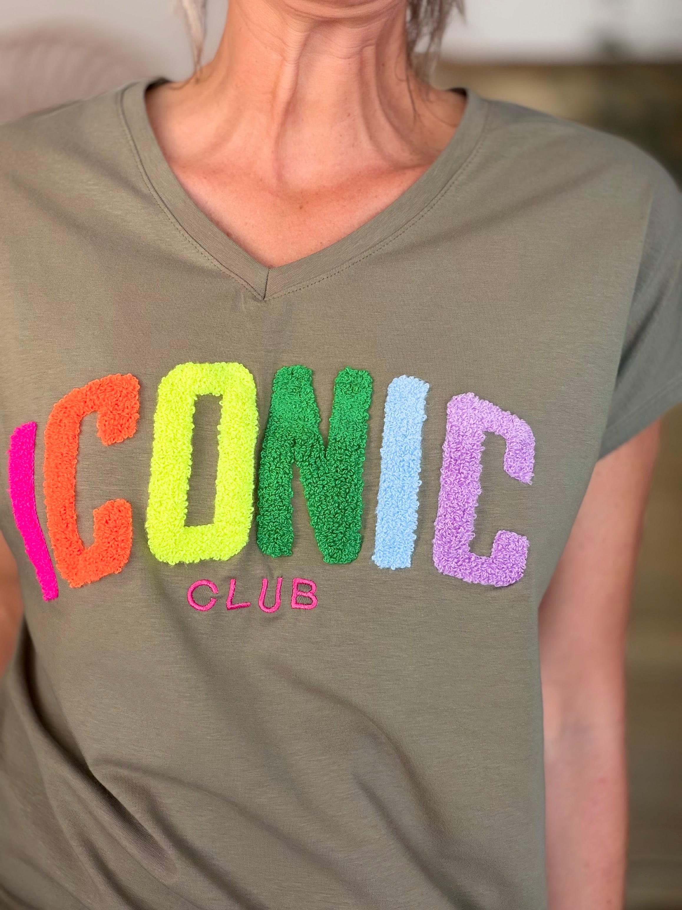 Tee shirt col V ICONIC club MIRANDA Kaki