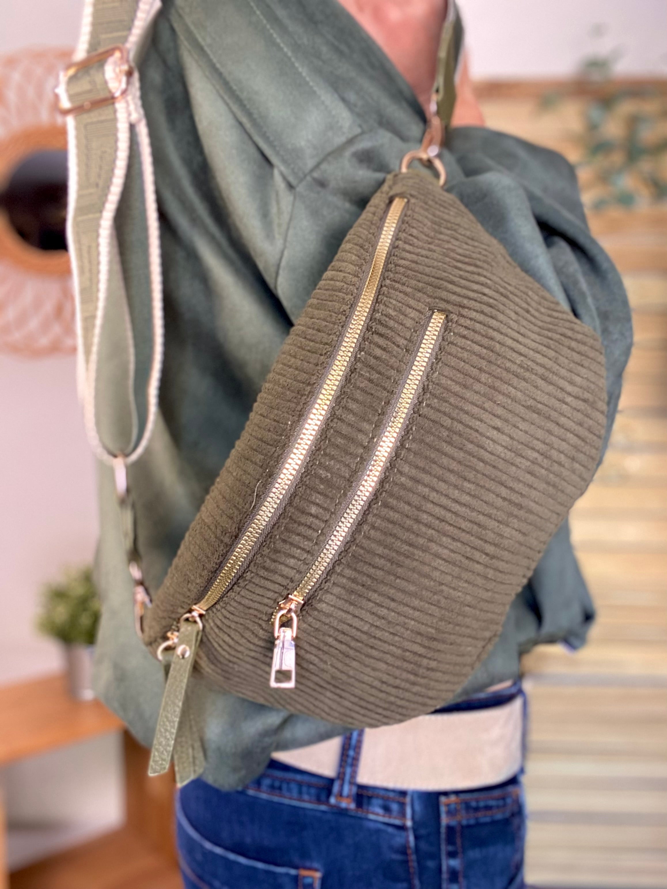 Sac banane L en velours côtelé 2 zips et sangle fantaisie - ASHLY - Kaki (côtelé large)