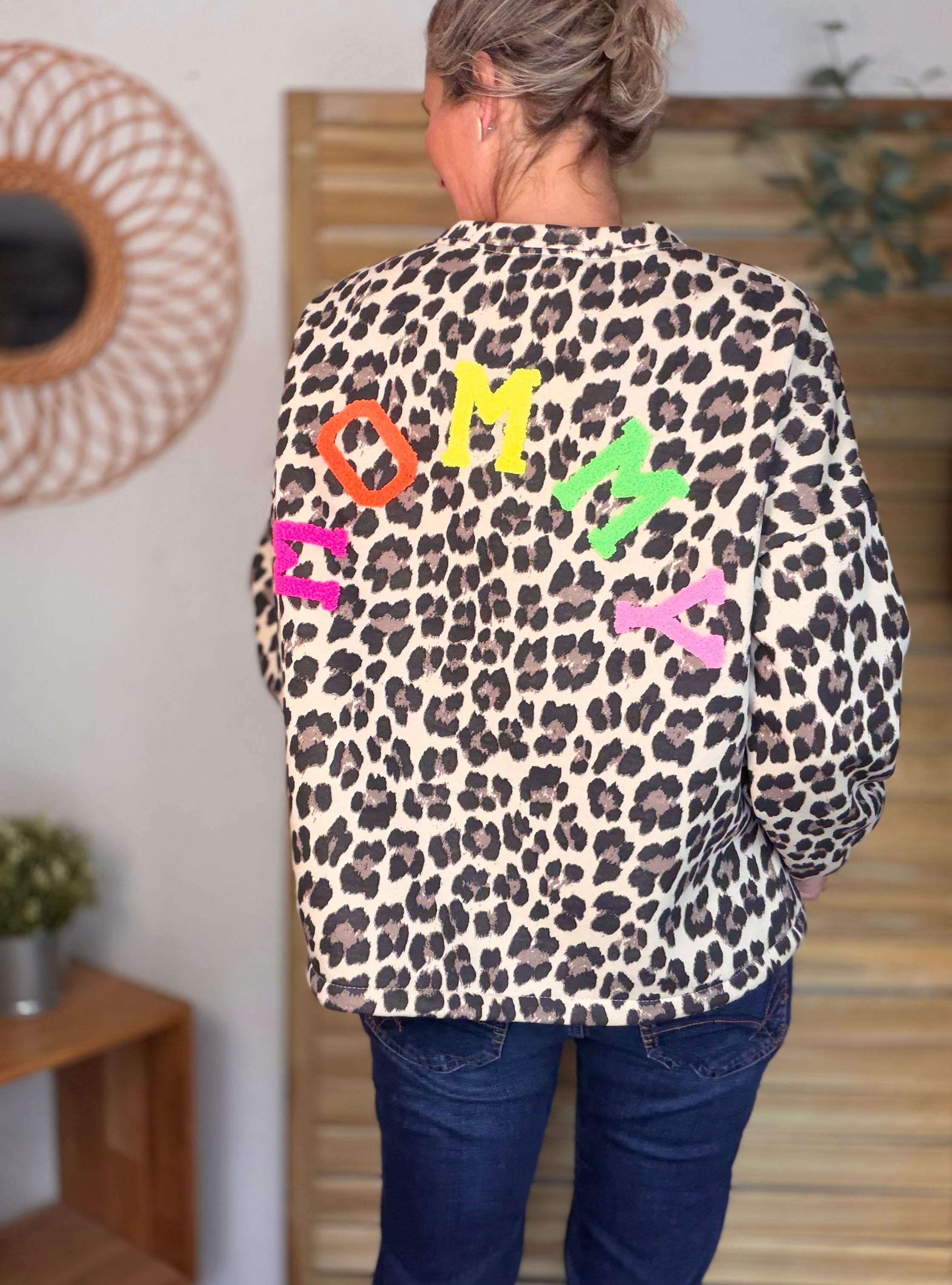 Sweat molleton oversized MOMMY multicolore - MIKA Léo 🐆