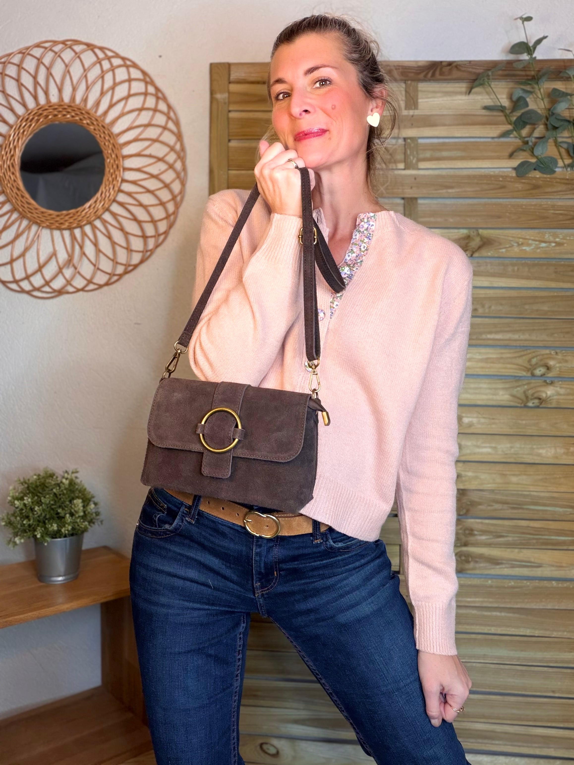 Sac bandoulière en croute de cuir BLAKE - Chocolat