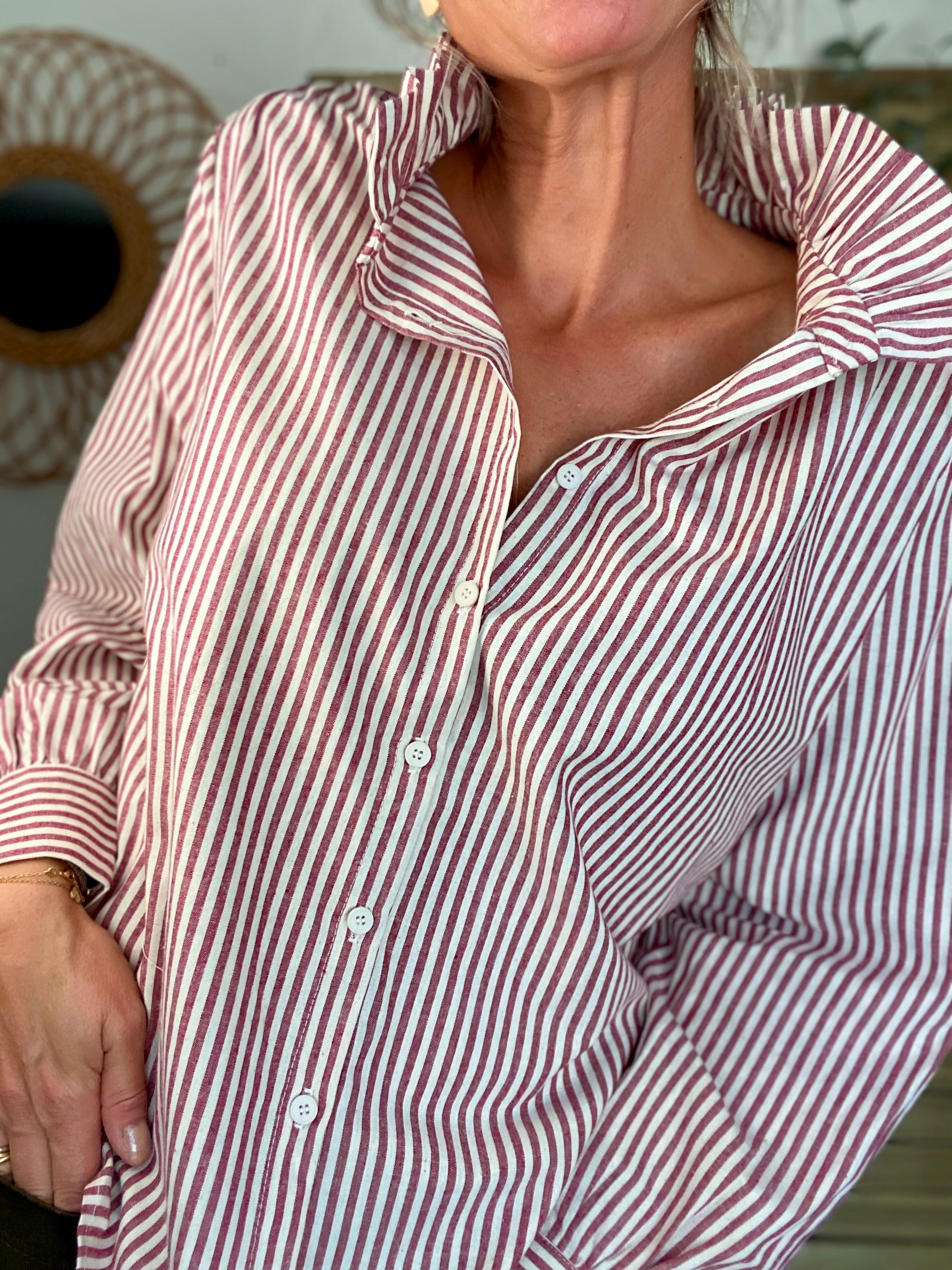 Chemise en coton rayée col victorien BRIGITTE - Rouge bordeaux