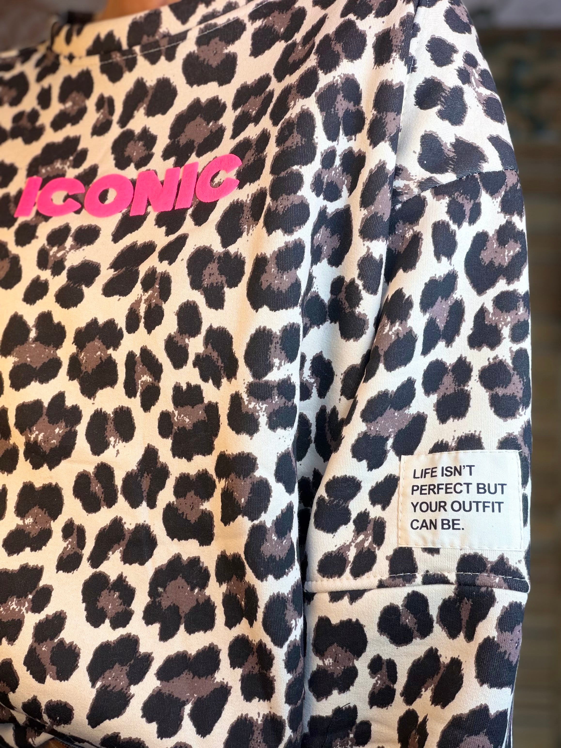 Sweat molleton imprimé Léo beige ICONIC 🐆 MANON