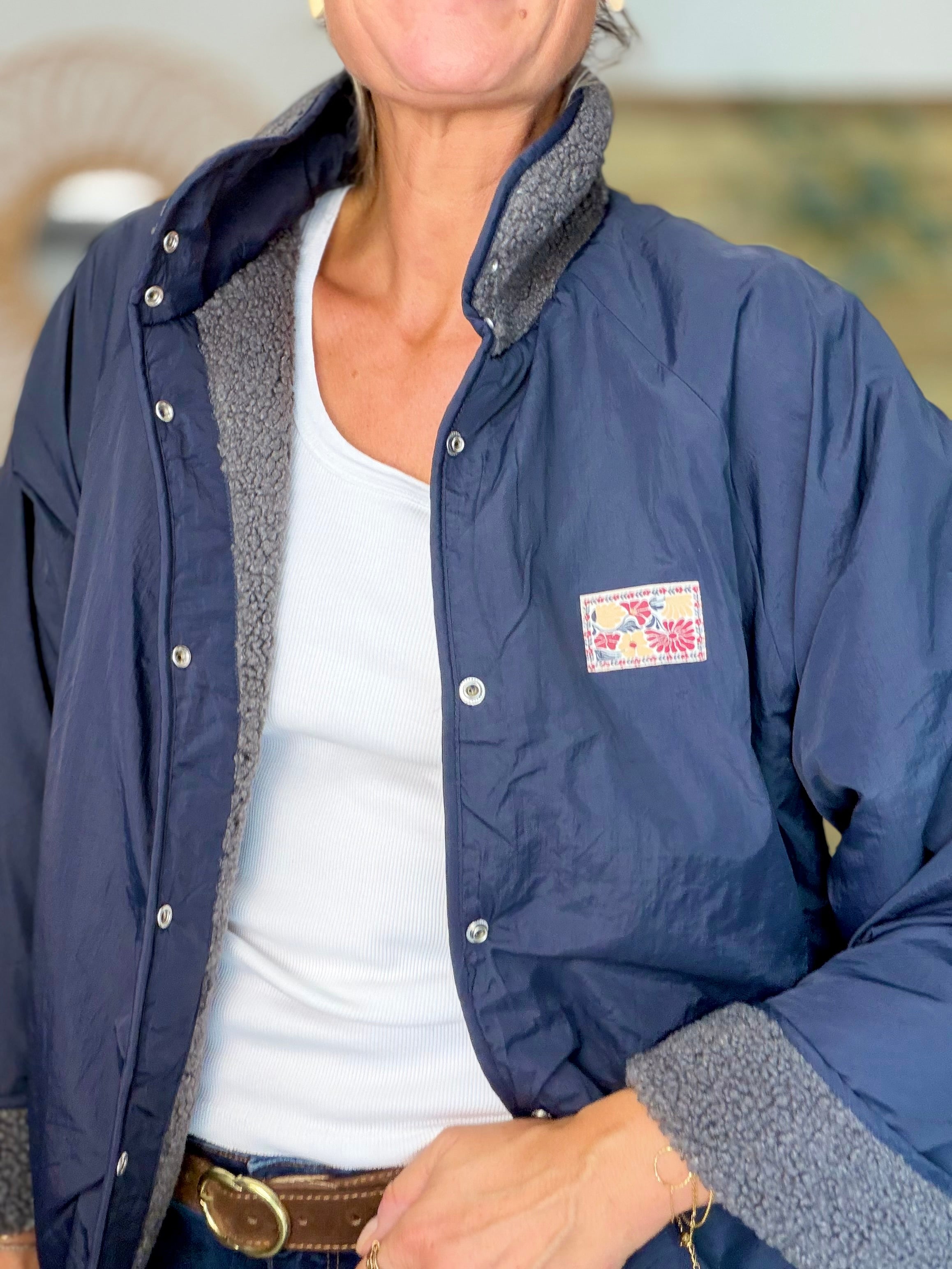 Veste matelassée réversible Sherpa AMÉLIE Bleu marine / Gris