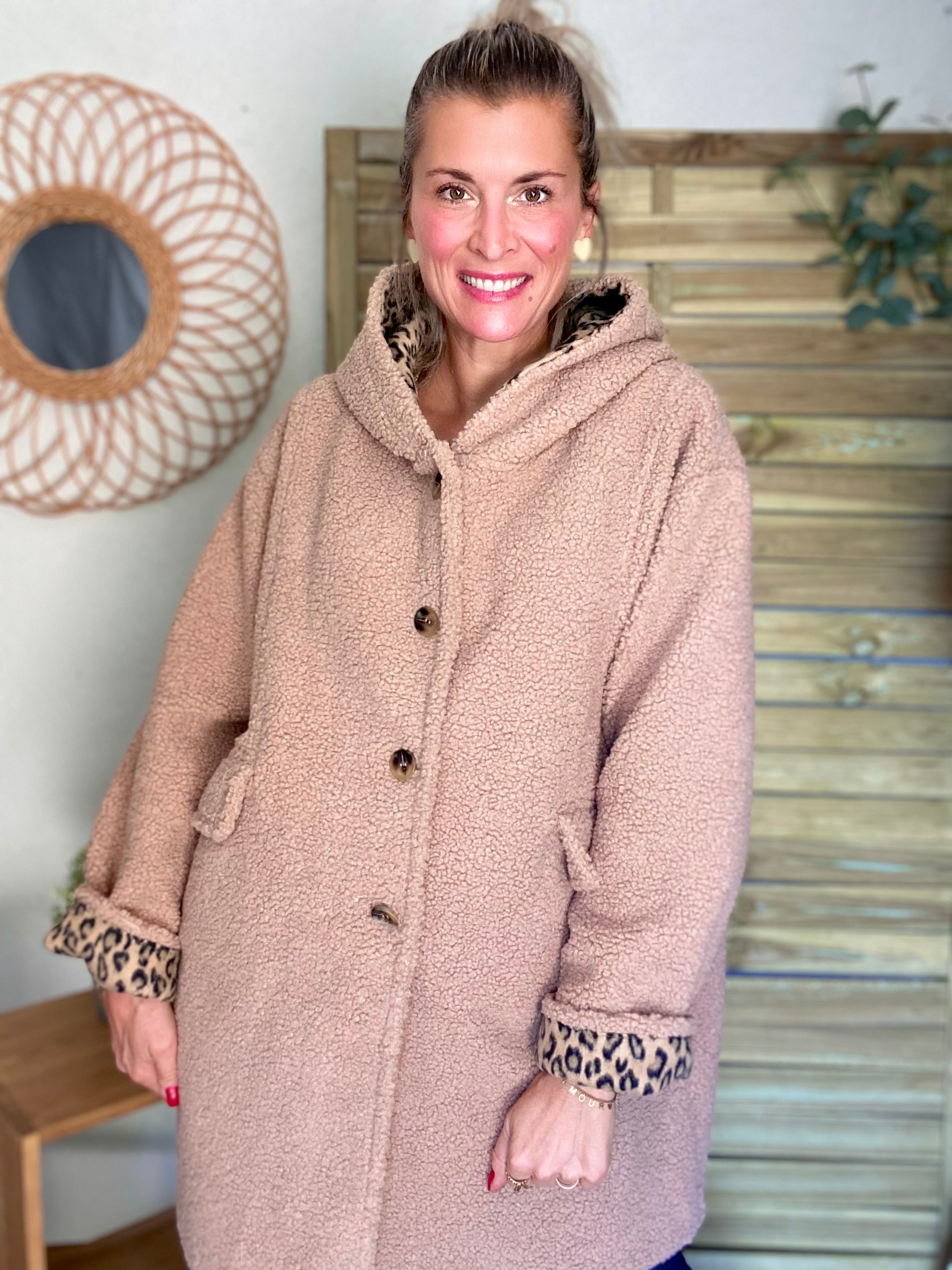 Manteau sherpa (bouclette) EUGÉNIE avec détails Léo - Beige