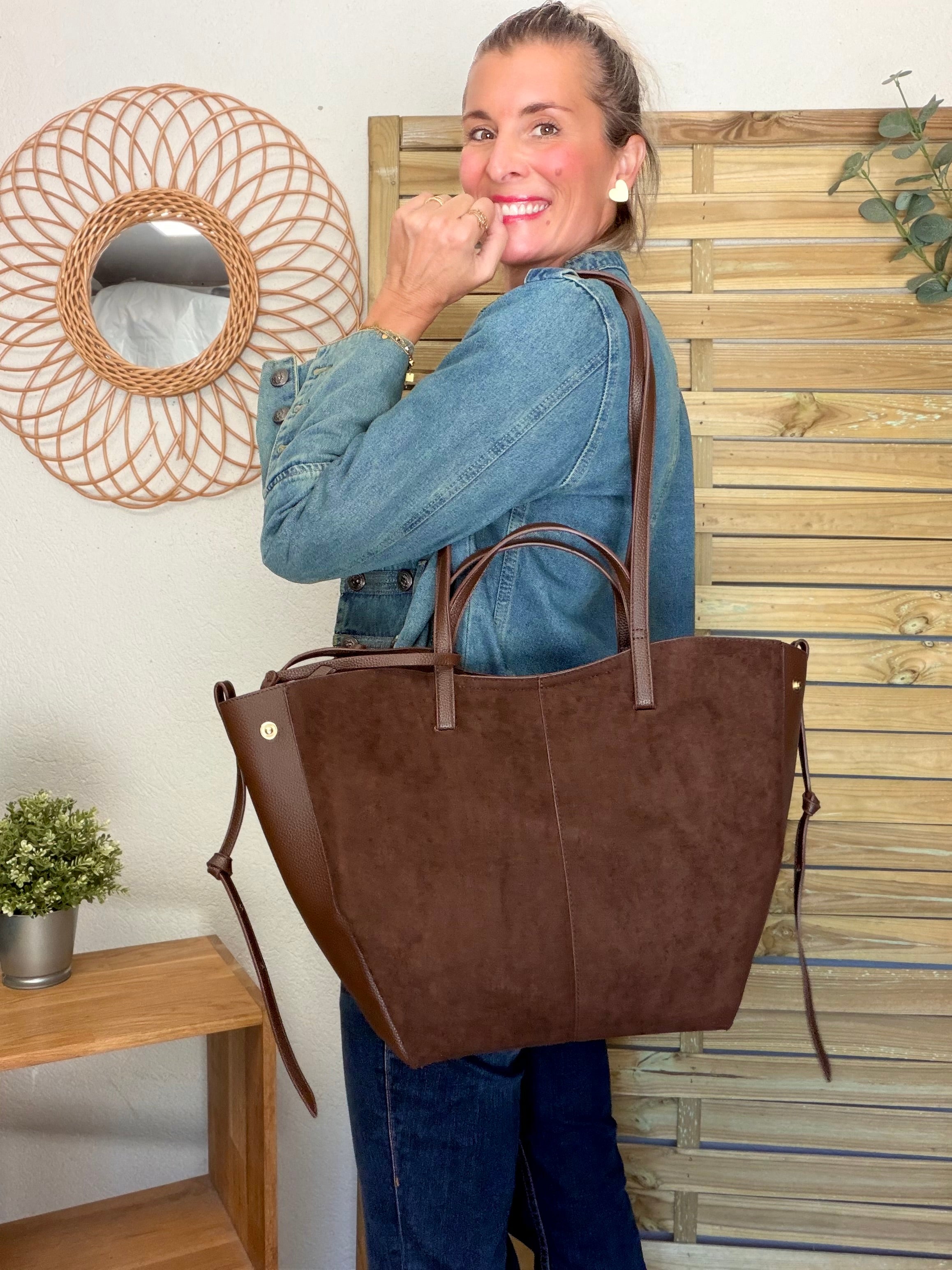 Grand Sac cabas 2 en 1 en simili daim - PAULE Chocolat