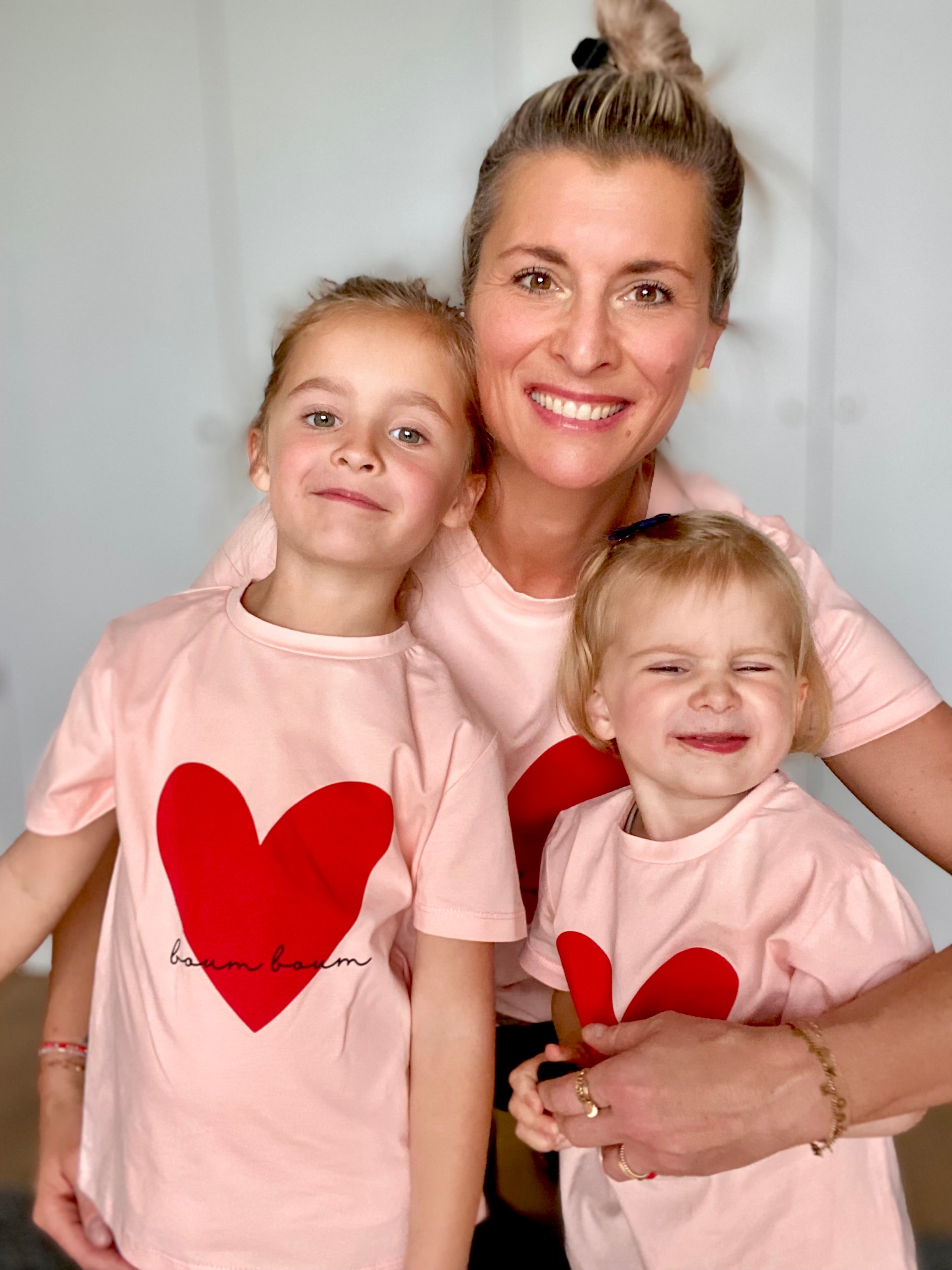 Tee shirt FAMILY rose, coeur rouge BOUM BOUM - taille 2 ans au XL - FIN DE SÉRIE