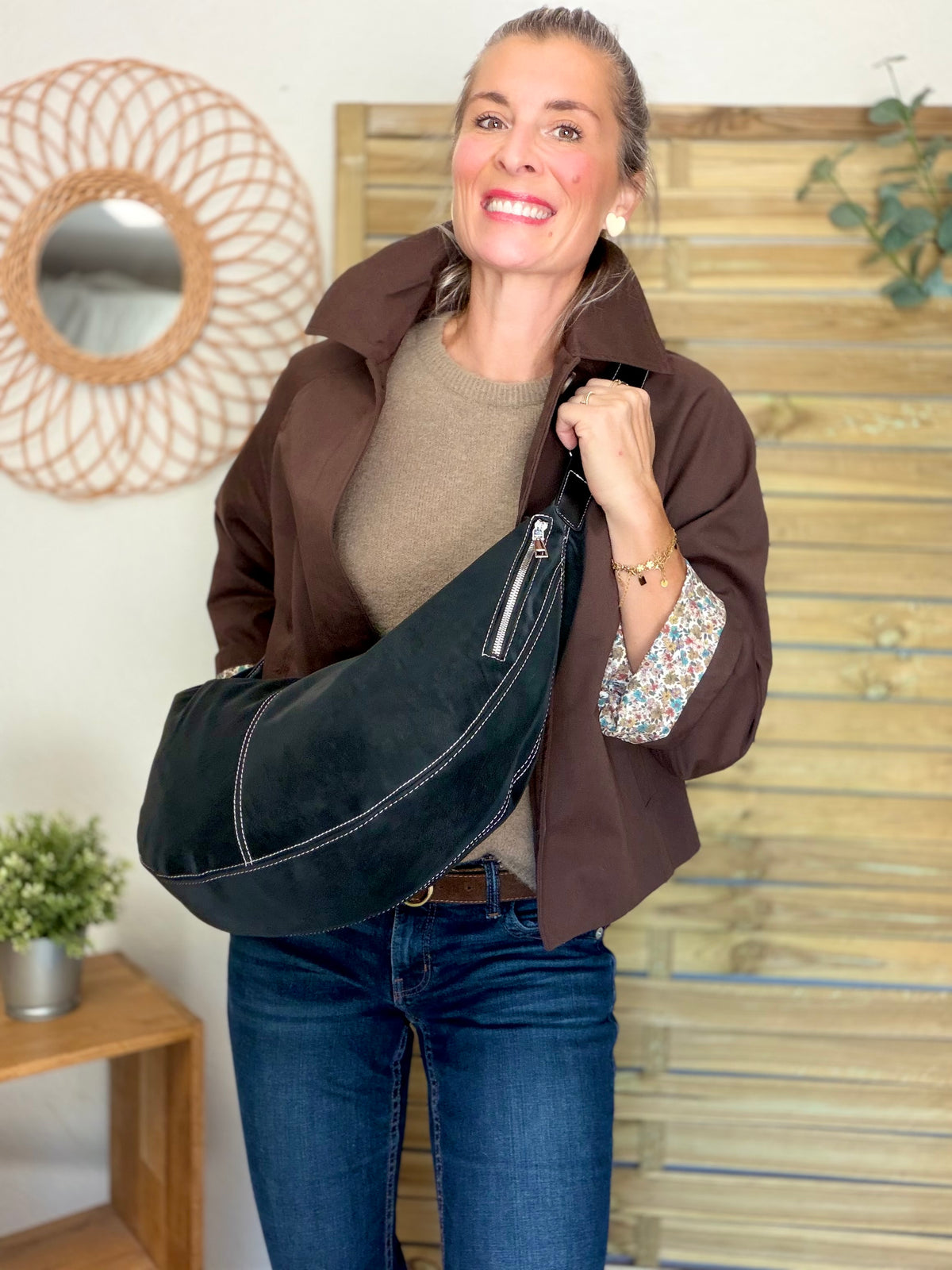 Sac besace XXL en simili cuir brossé - HAROLD Noir