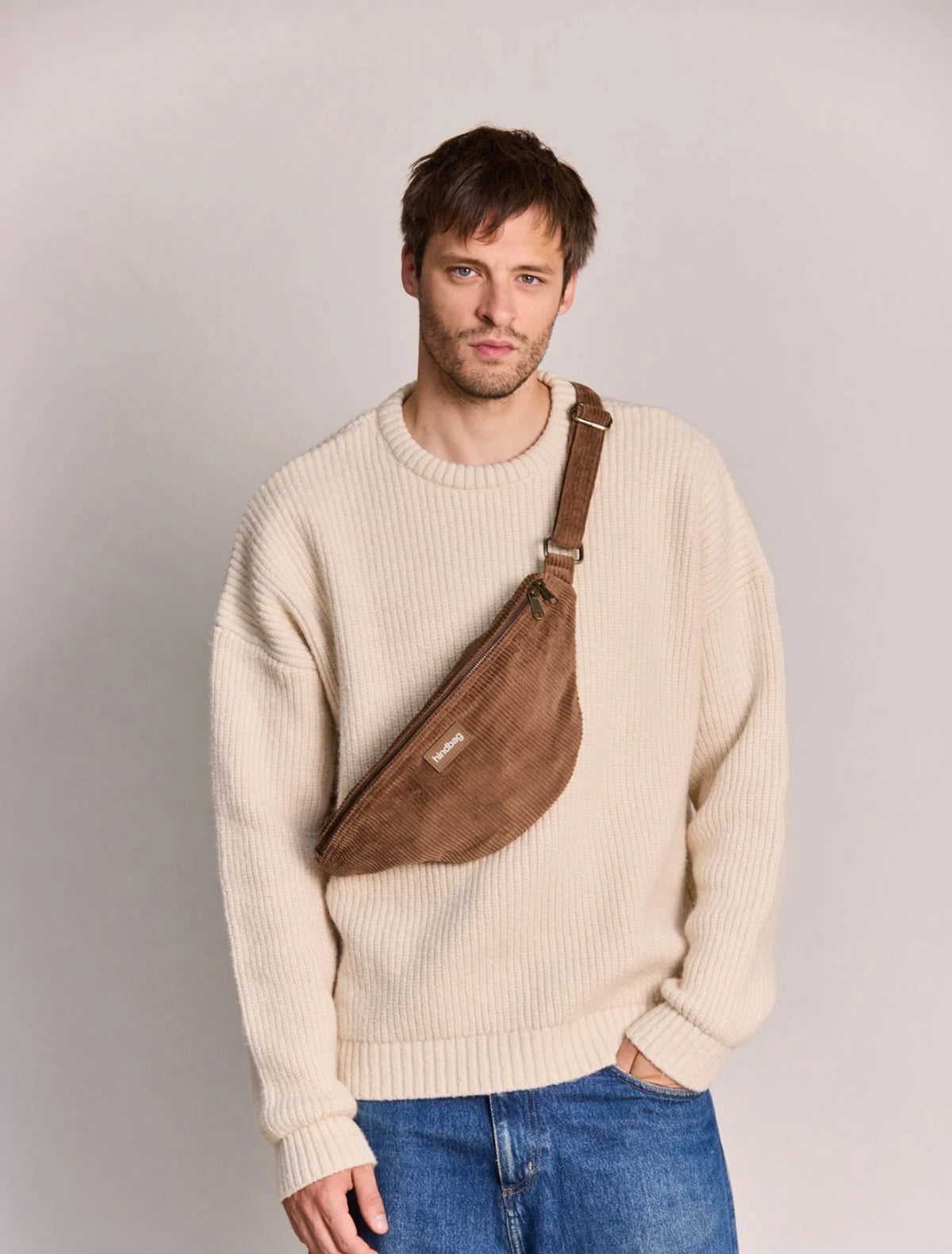HINDBAG SASHA - Sac banane Velours Macchiato