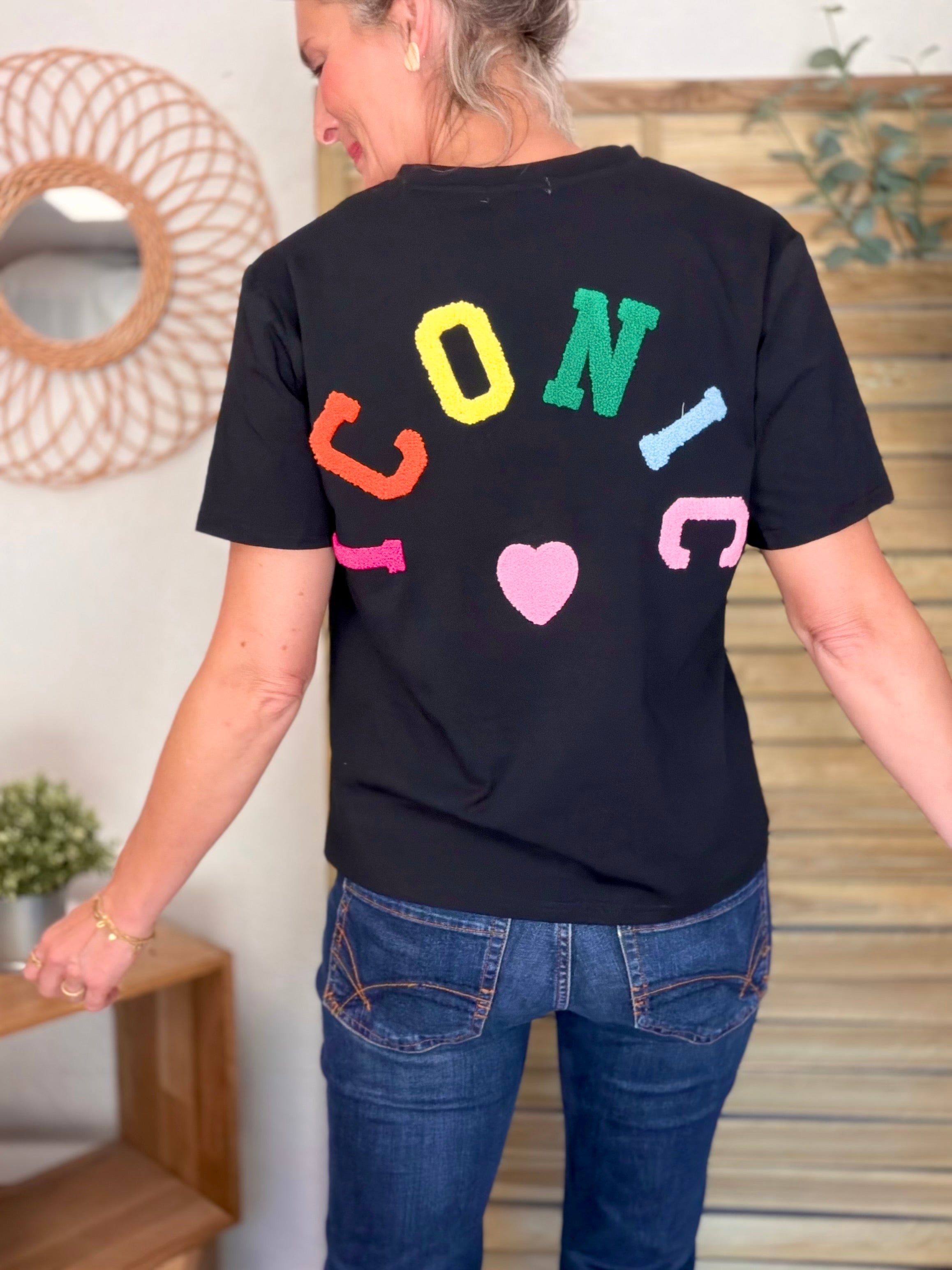 Tee shirt col V ICONIC club multicolore CARO - Noir