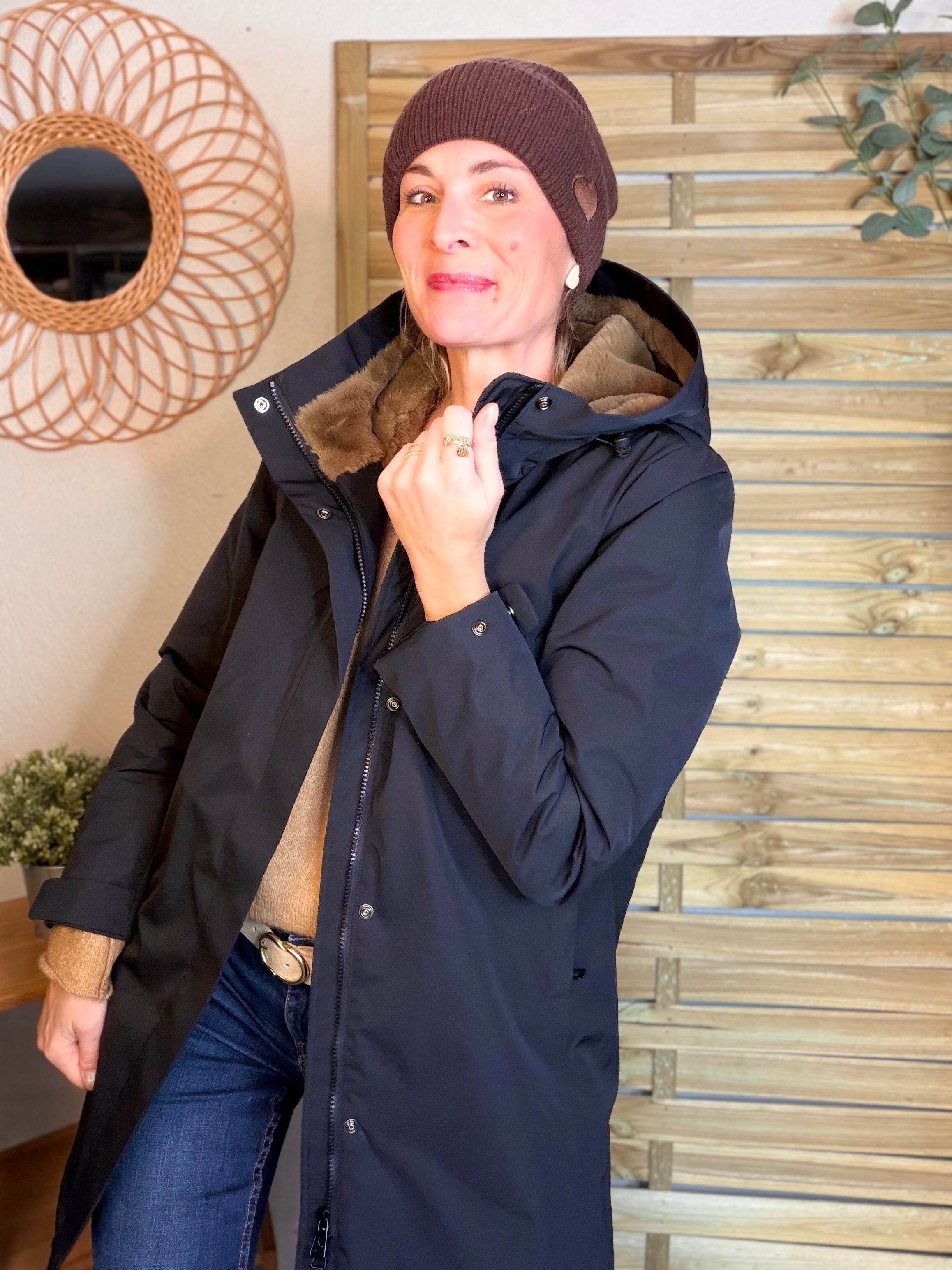 Bonnet avec écusson cœur ARTHUR