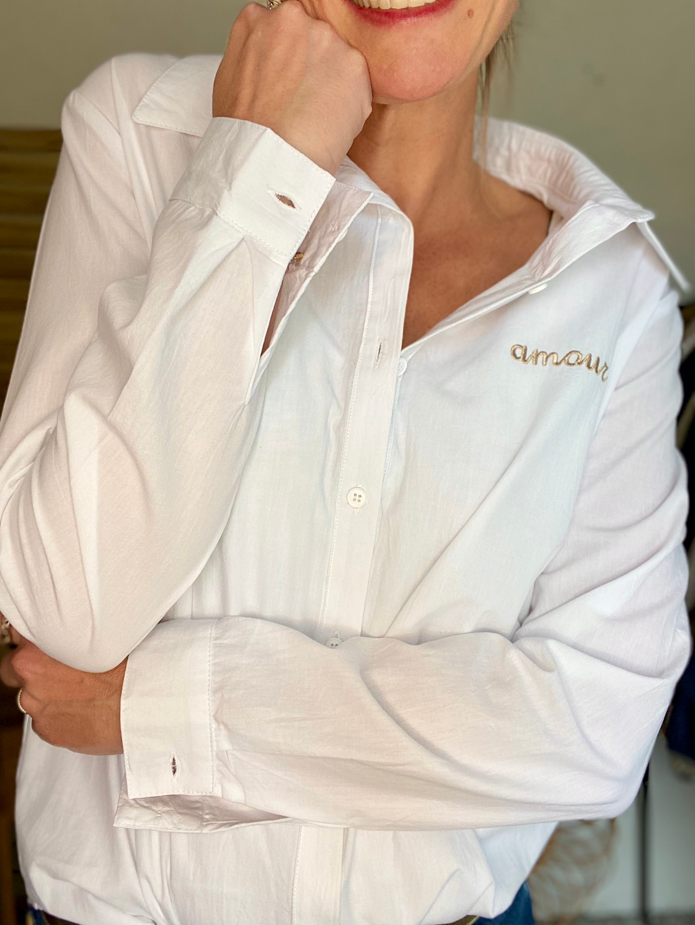 Chemise en coton brodé doré amour IZÏA - Blanc - FIN DE SÉRIE