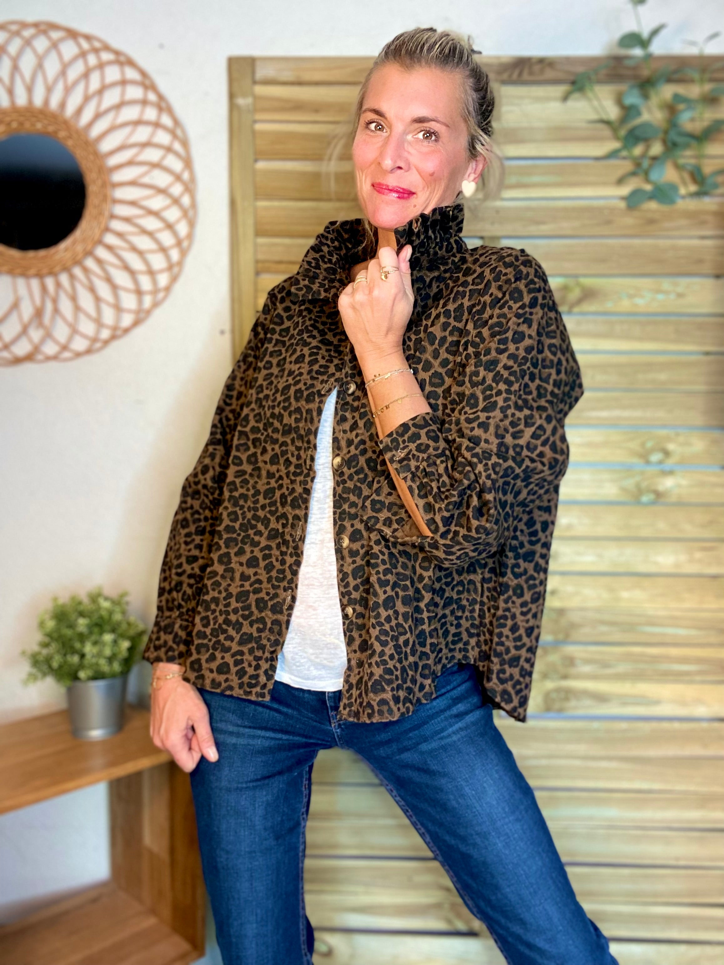 Veste / Chemise en coton, col victorien volanté LISA - Léo 🐆