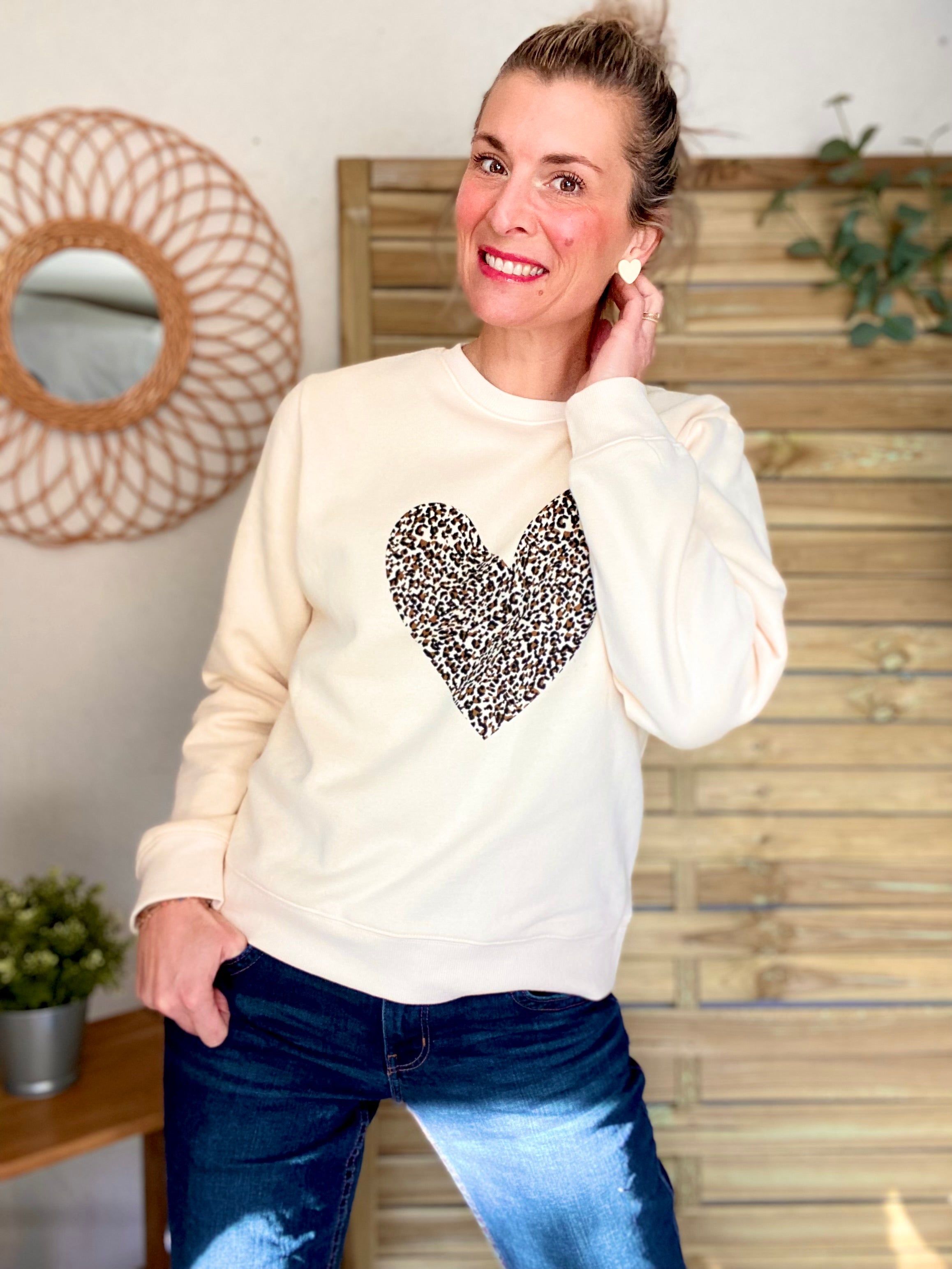 Sweat coeur Léo 🐆 ALBERTINE Beige