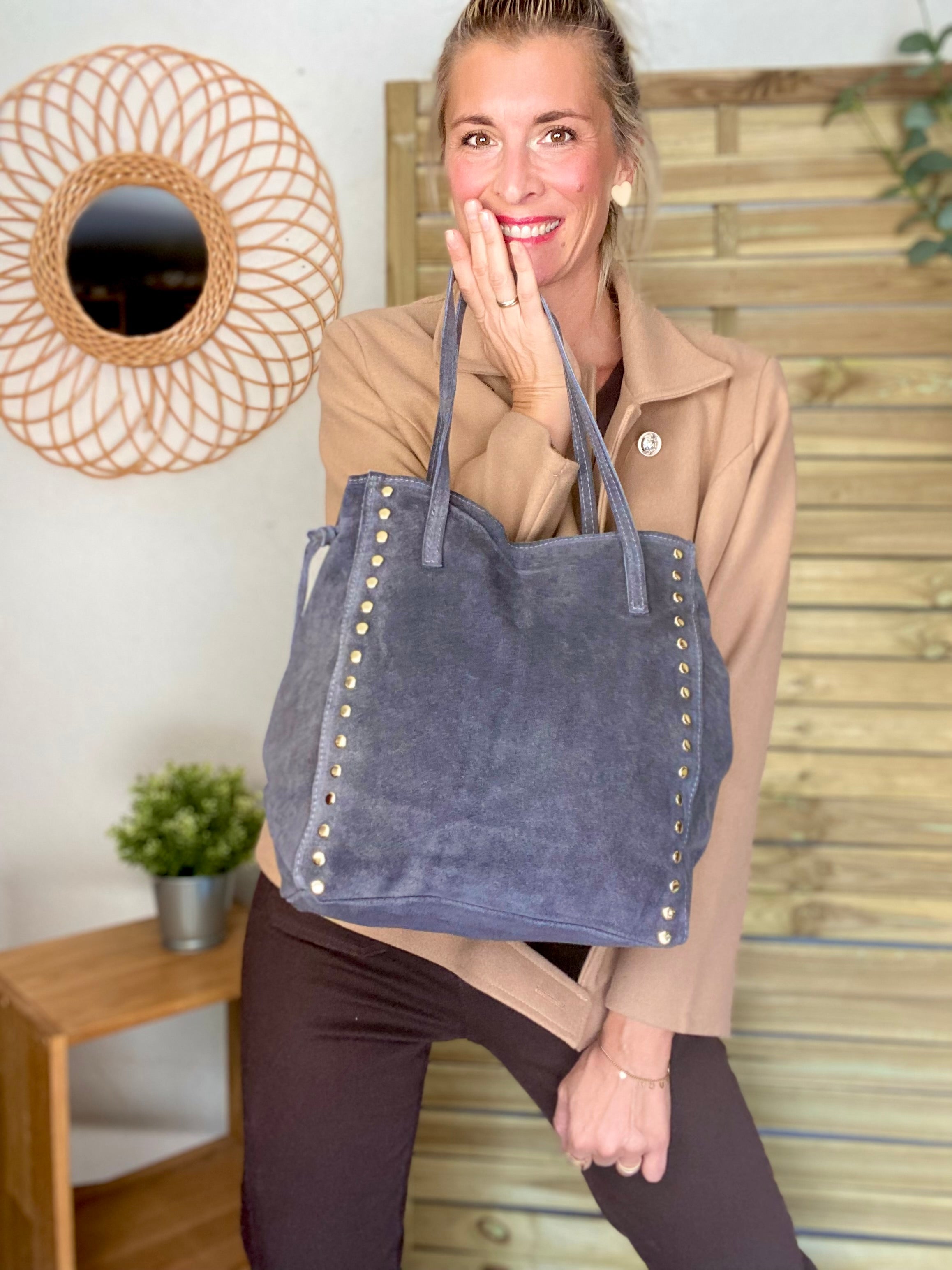 ⚡️PÉPITES FRIDAY - Sac en cuir daim avec clous - Gris foncé - COURTNEY