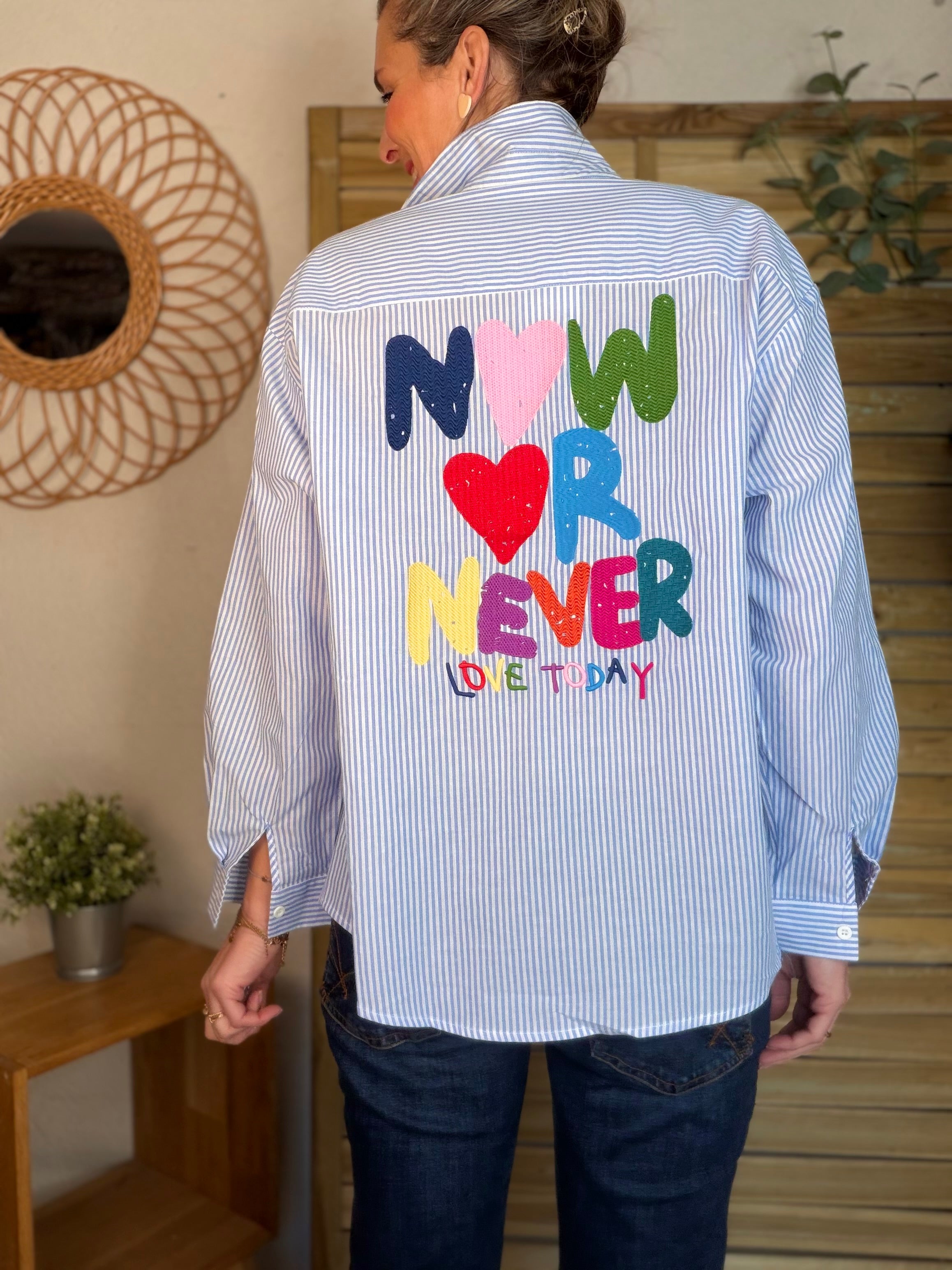 Chemise rayée brodée TINA Bleue