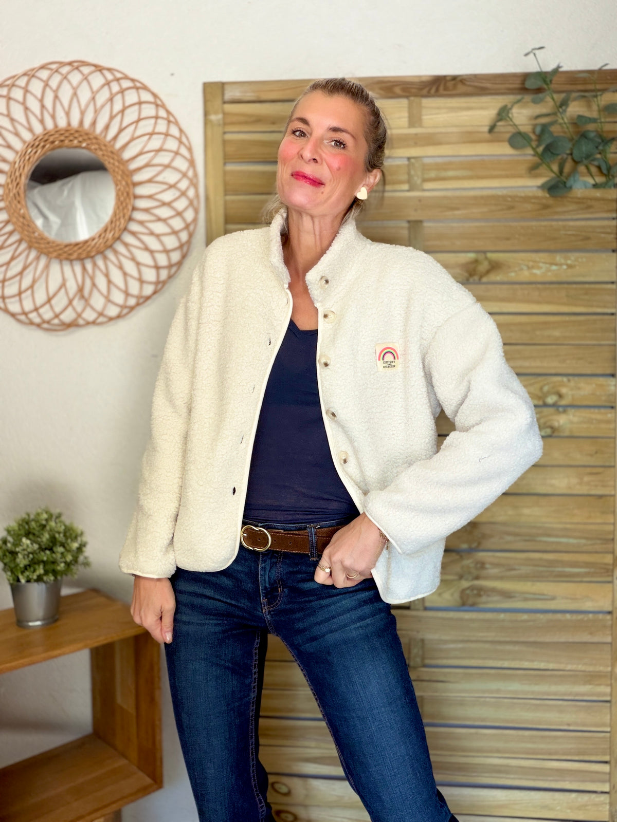 Veste Sherpa boutonnée écusson Arc-en-ciel ÉNORA Beige