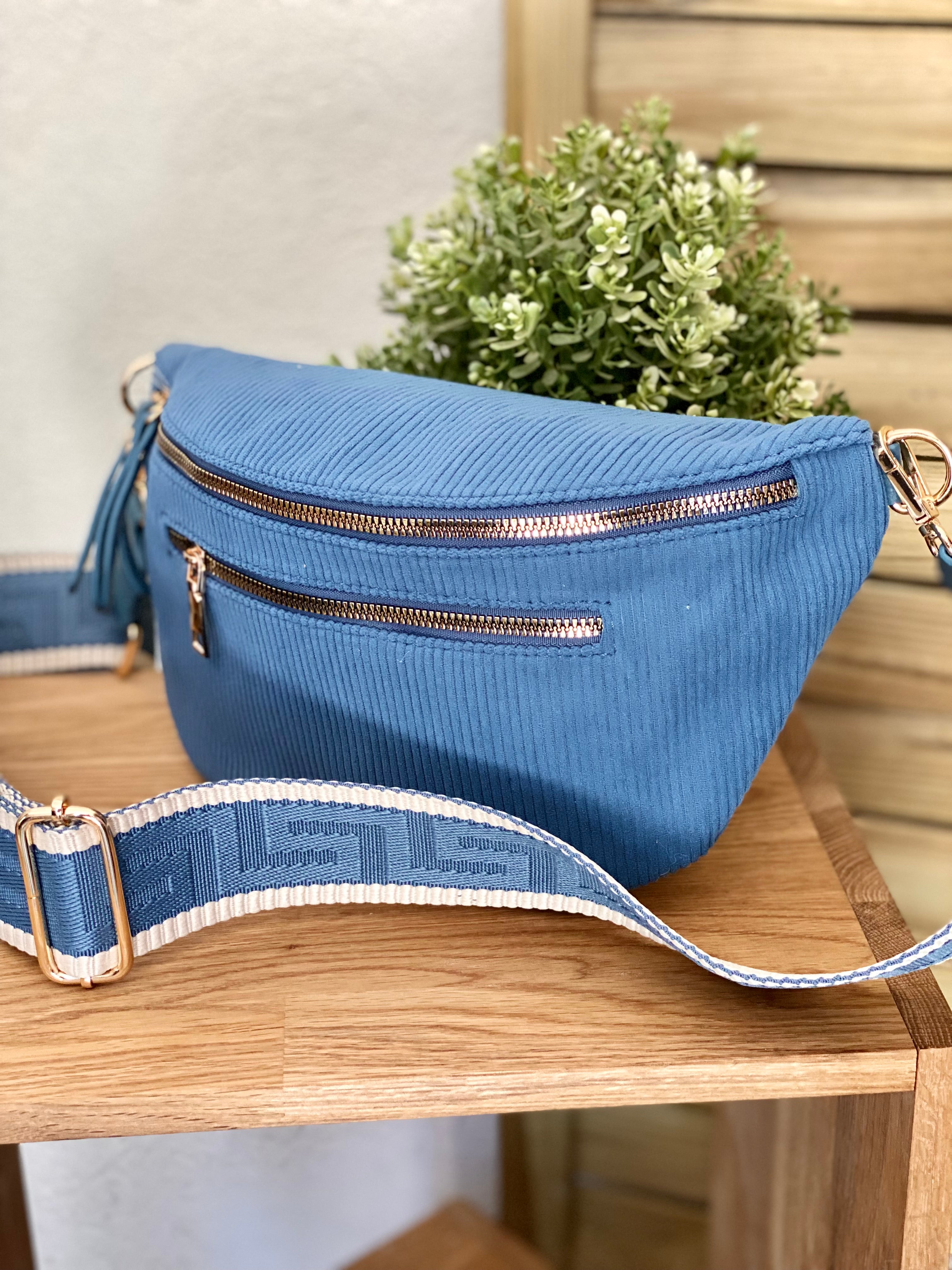 Sac banane L en velours côtelé 2 zips et sangle fantaisie - ASHLY - Bleu jean