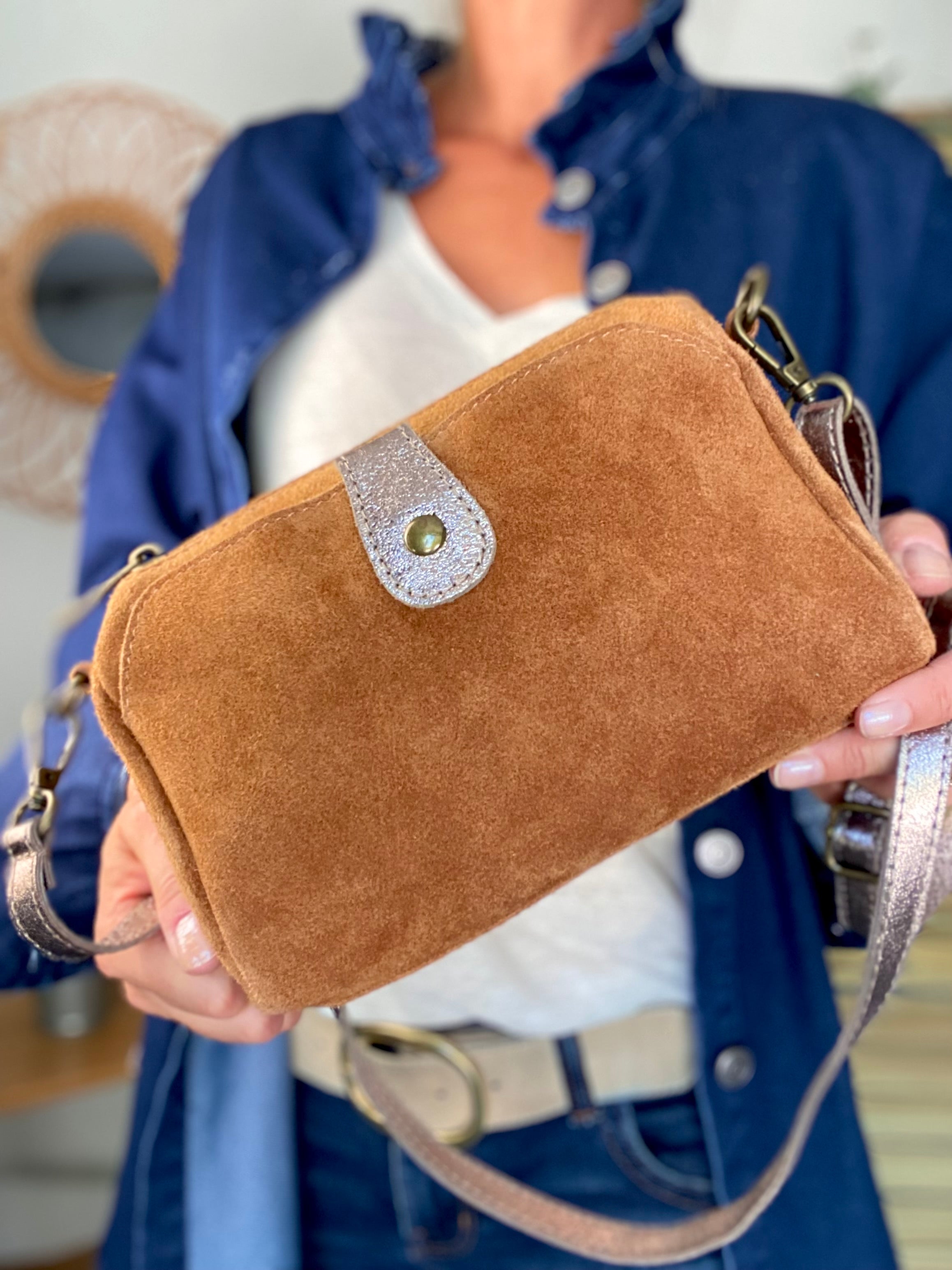 Sac bandoulière en cuir EZRA - Camel/Bronze