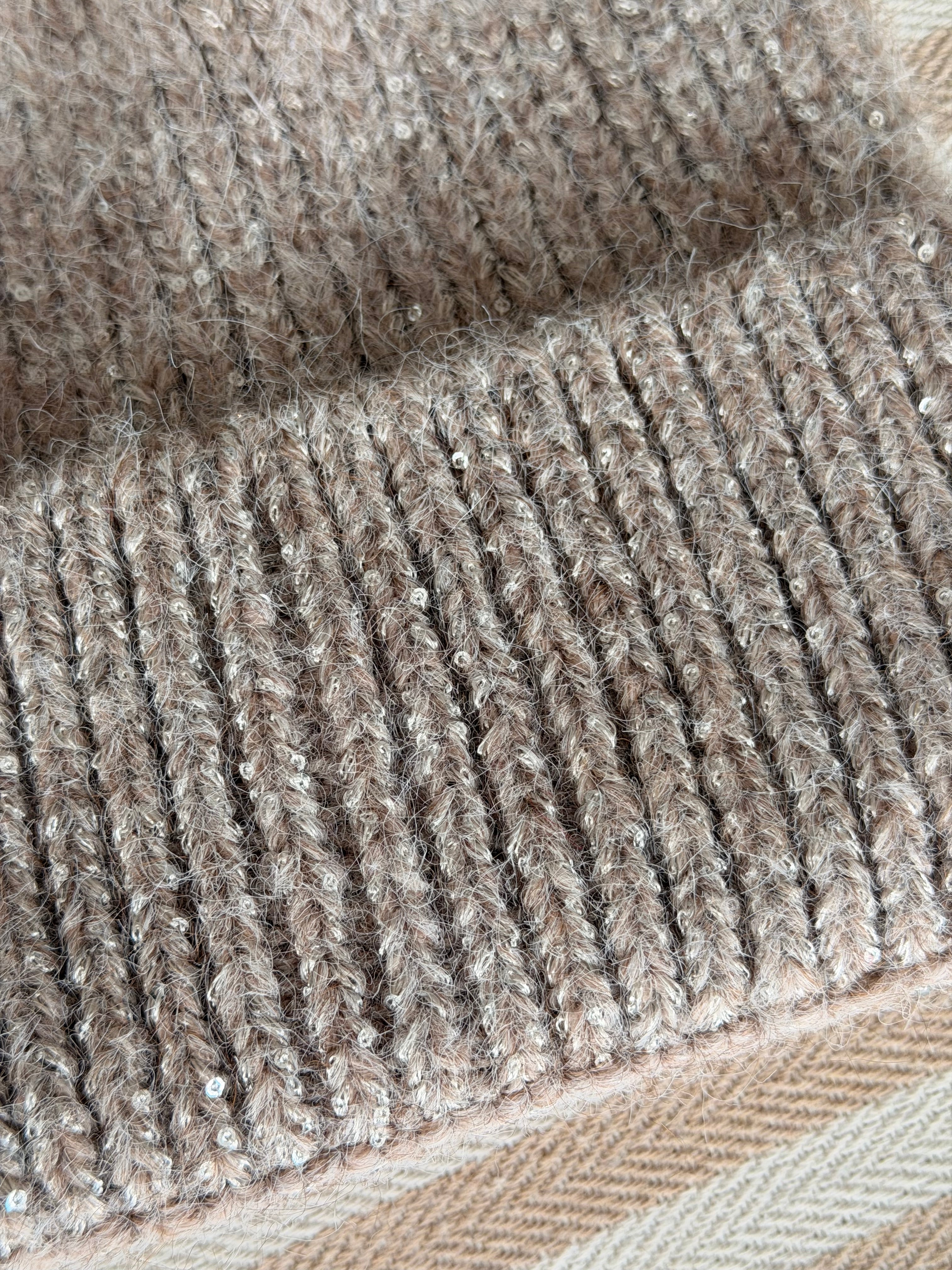 Bonnet en laine avec sequins ÉLOI