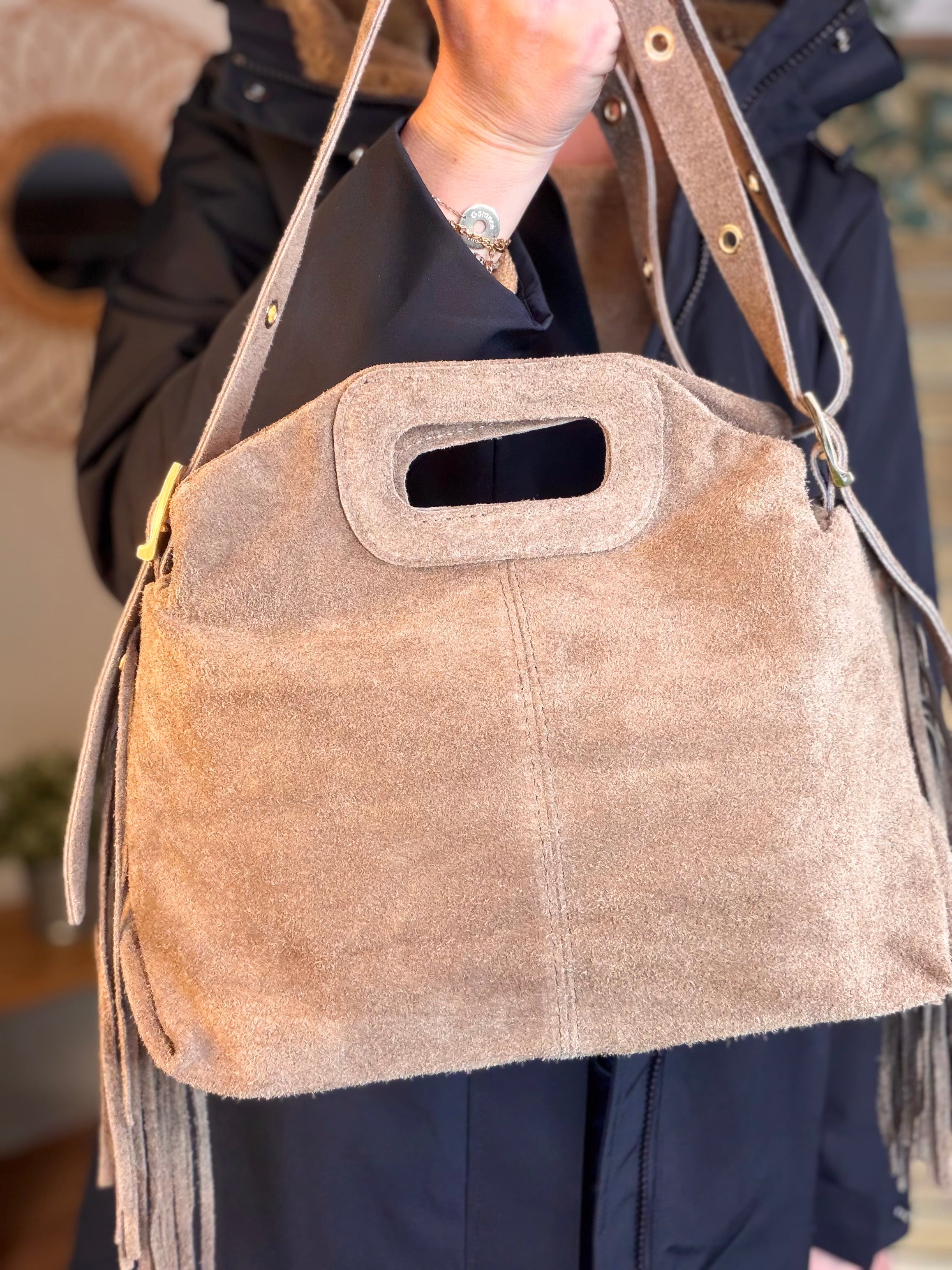 Sac en cuir daim avec franges LOGAN - Beige taupe
