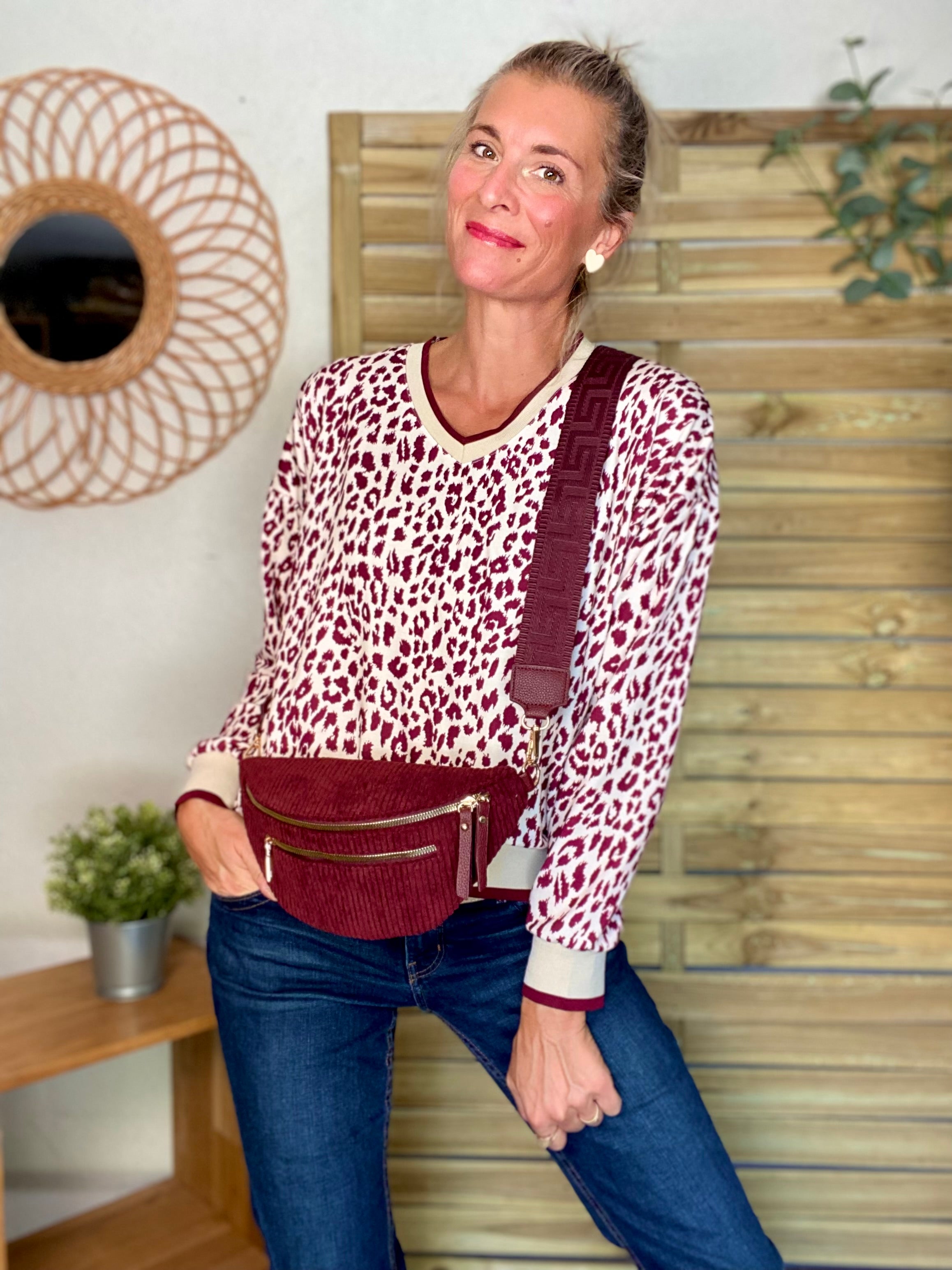 RETOUR EN STOCK DÉBUT OCTOBRE - Sweat imprimé Léo 🐆 AMANDINE - Bordeaux