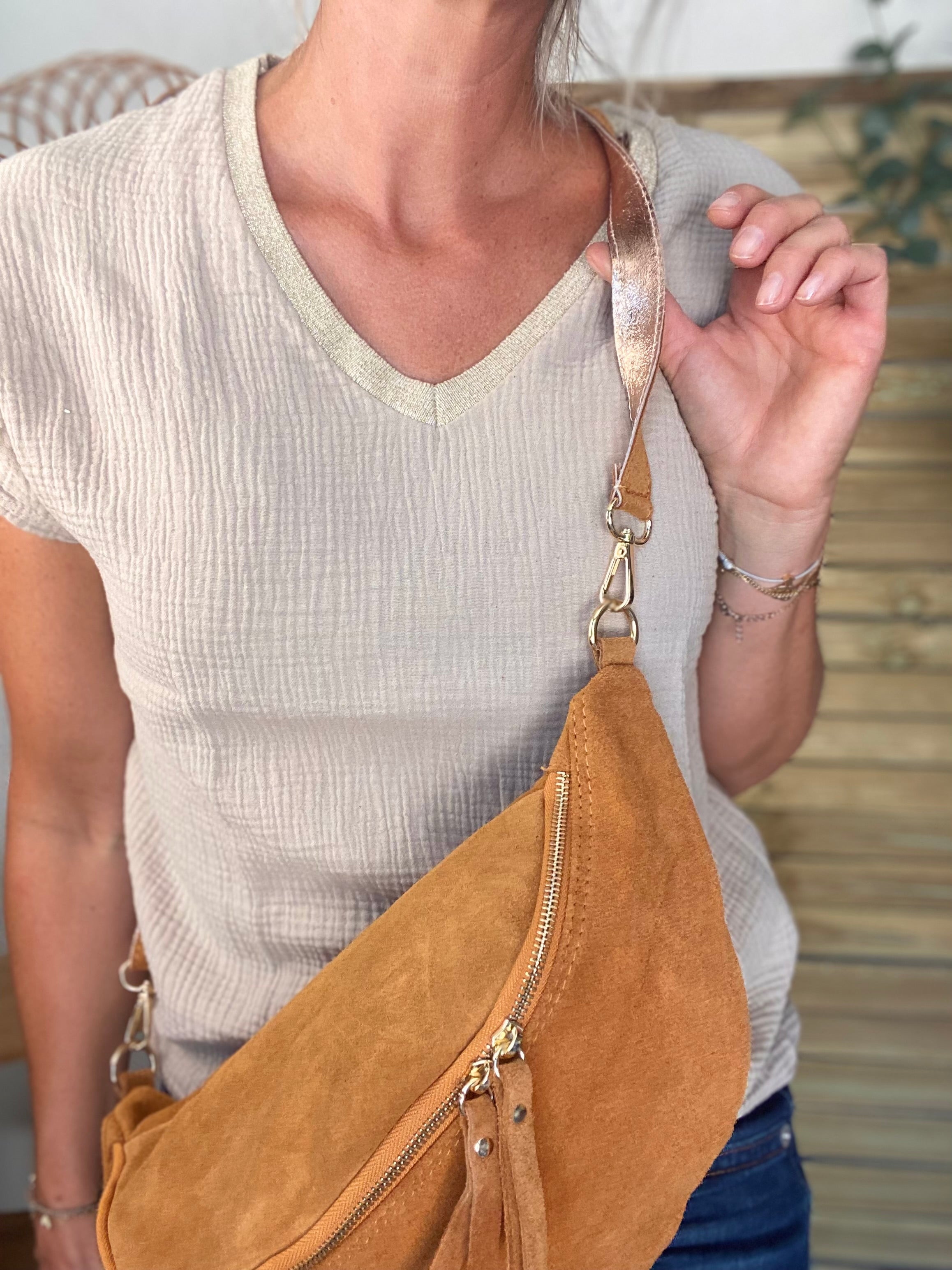 Sac banane XL en croite de cuir - JANE - Camel