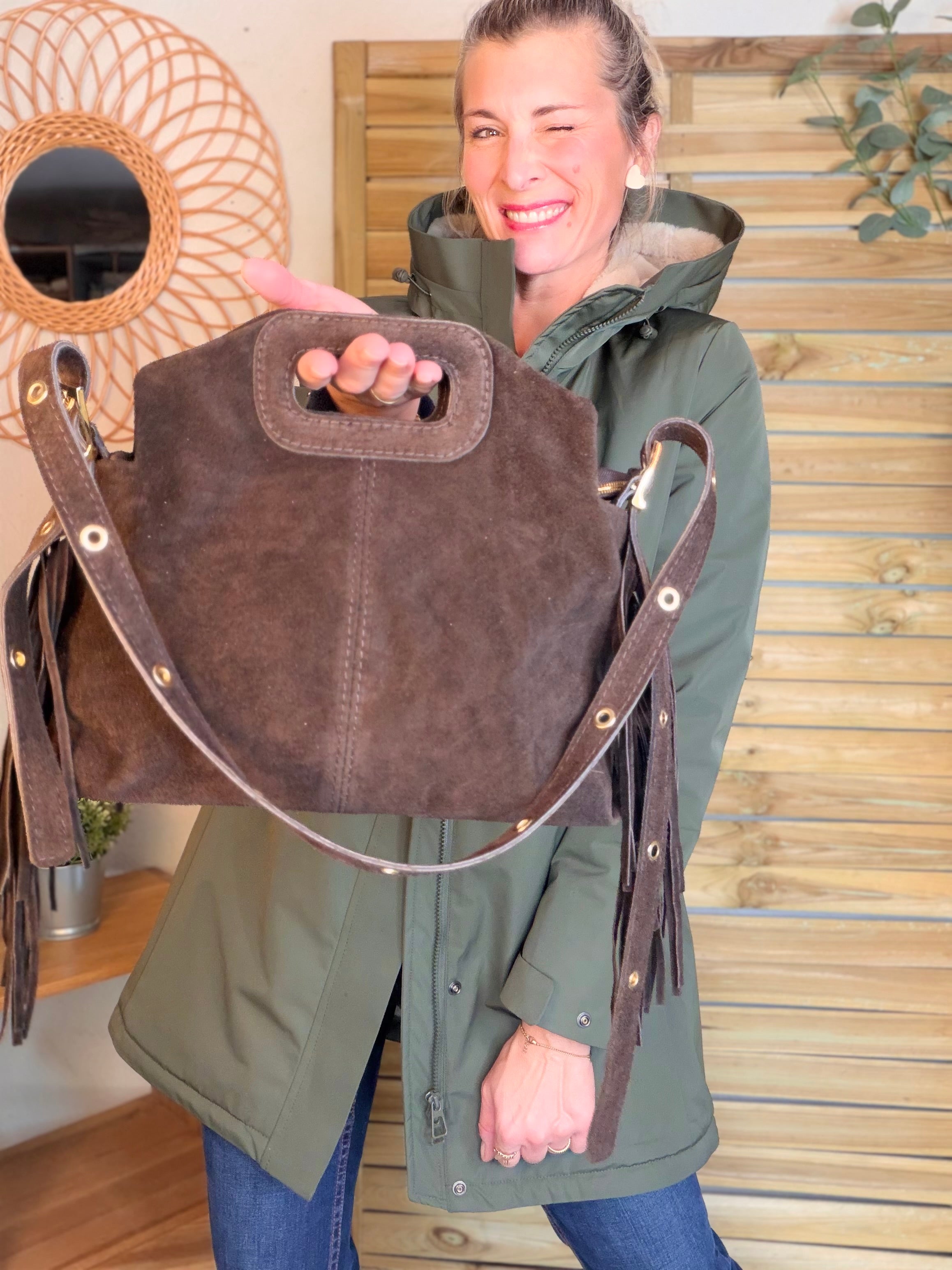 Sac en cuir daim avec franges LOGAN - Chocolat